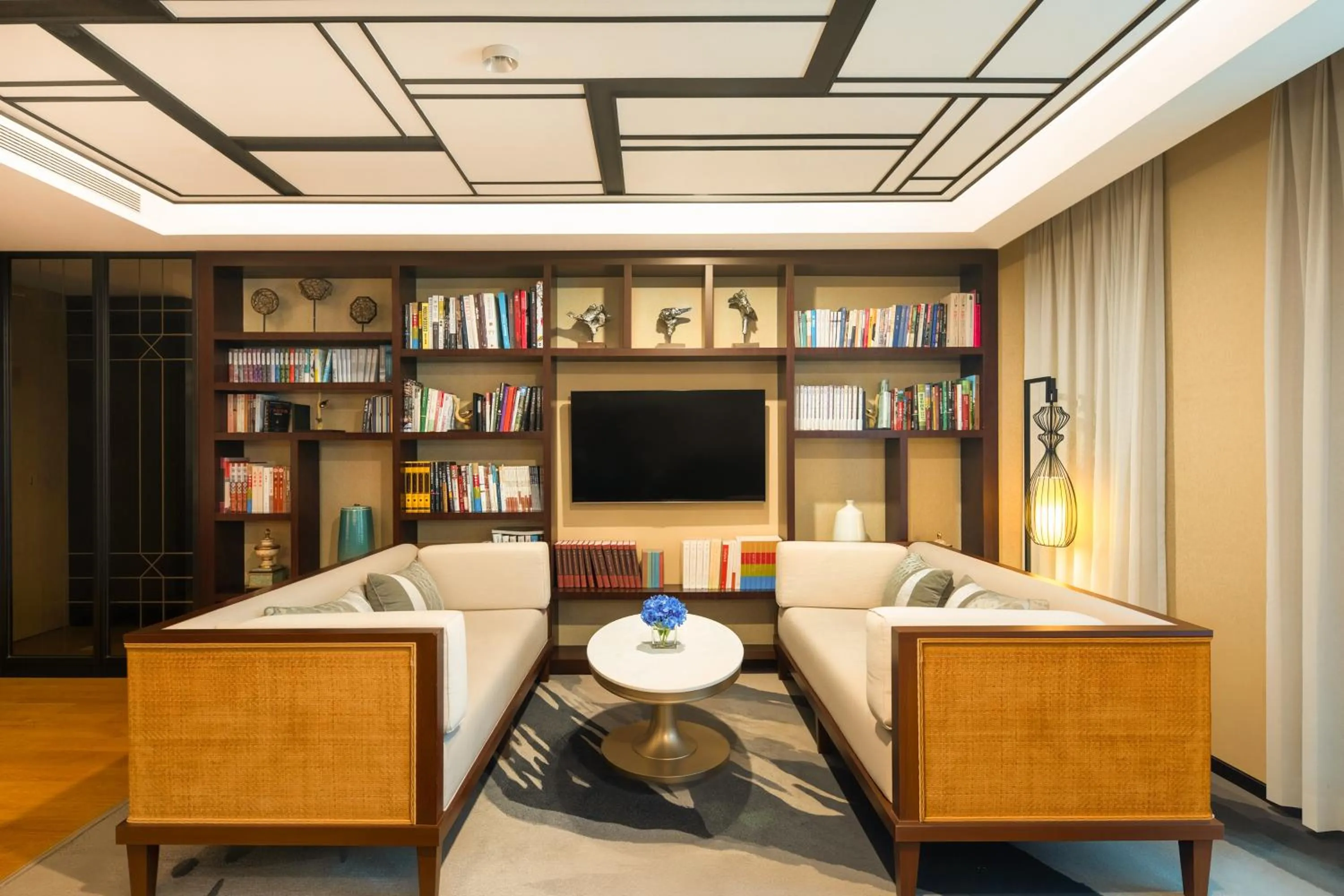 Library in 广州岭南五号酒店 LN Hotel Five