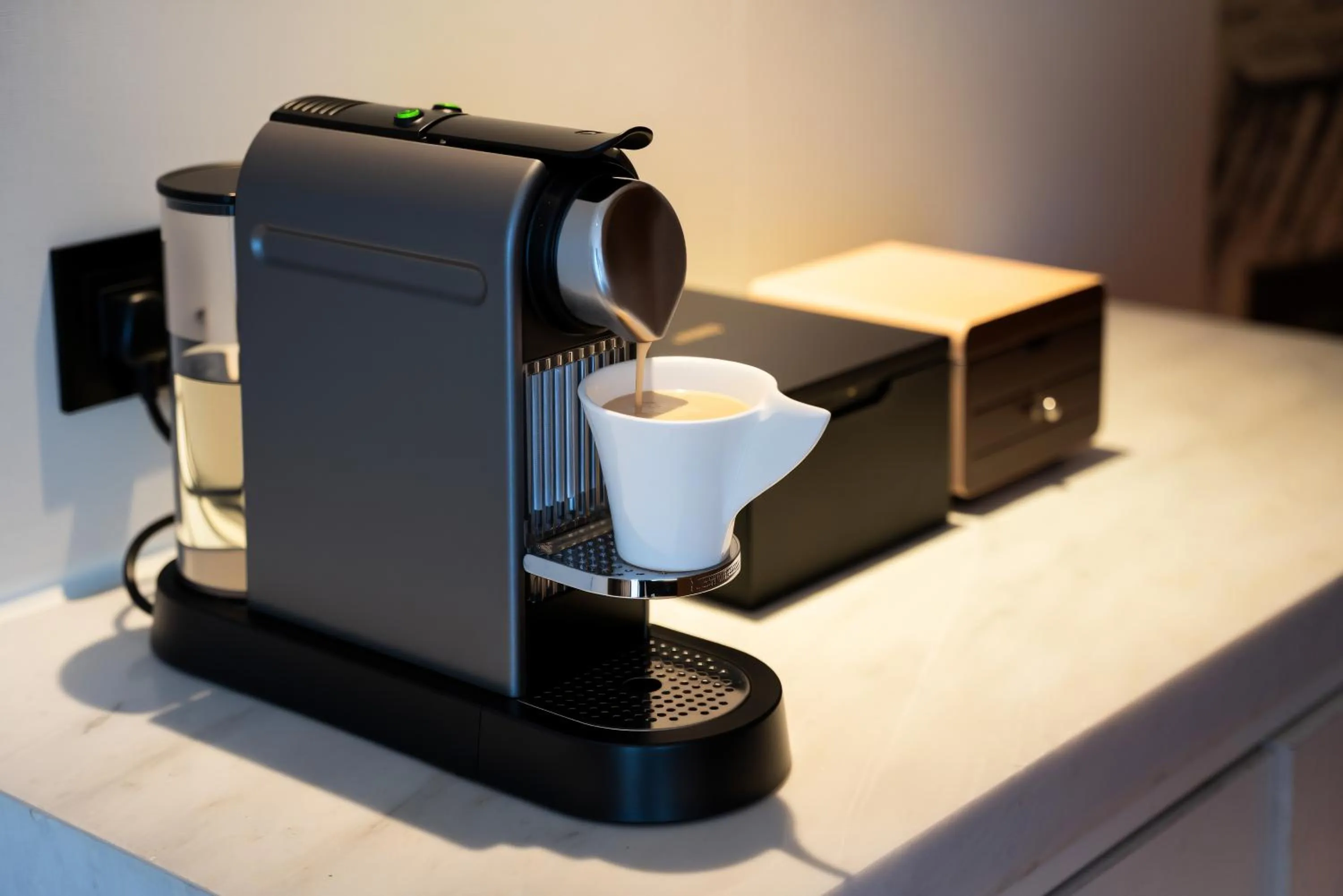 Coffee/tea facilities in 广州岭南五号酒店 LN Hotel Five