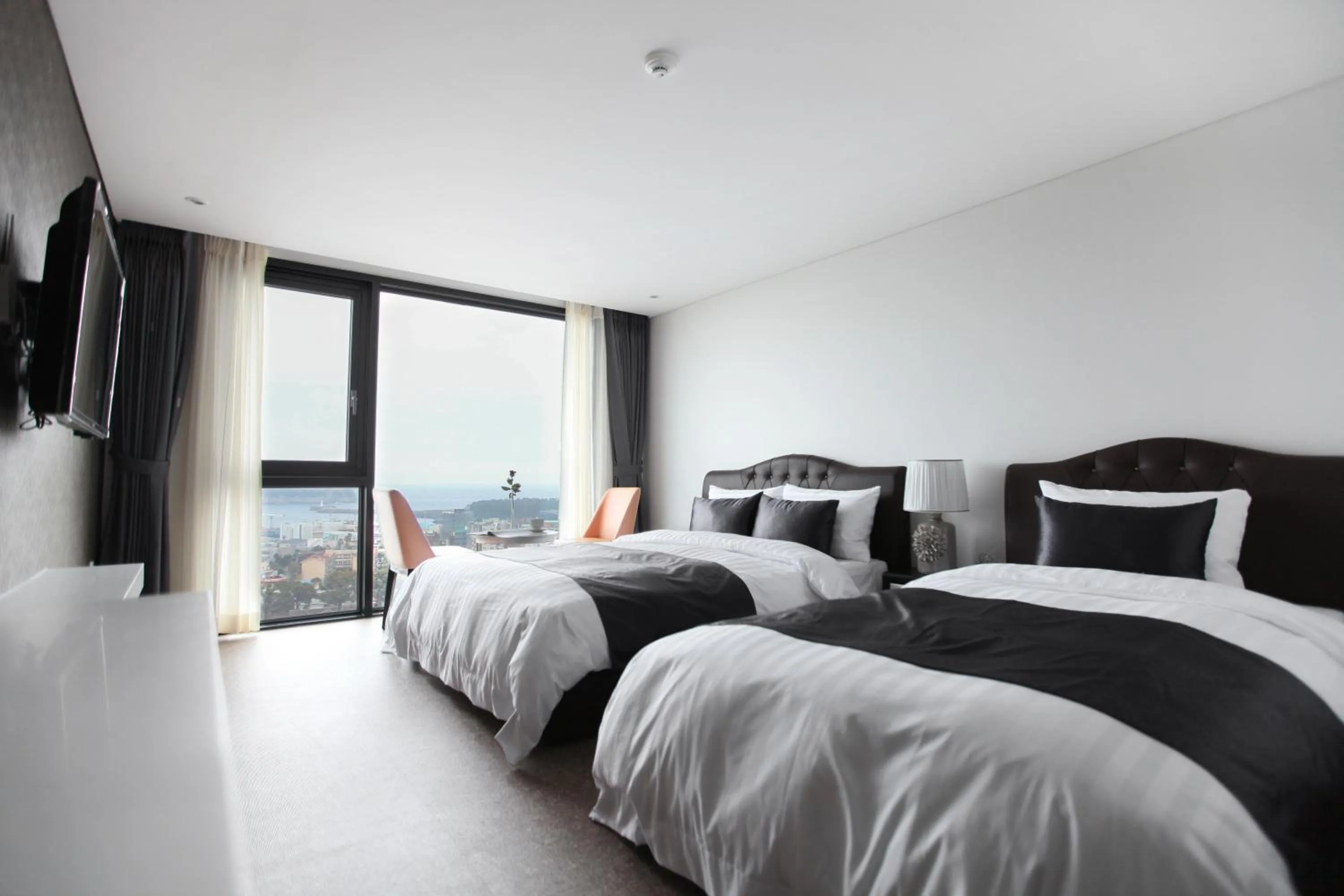 Bedroom in Eins Hotel