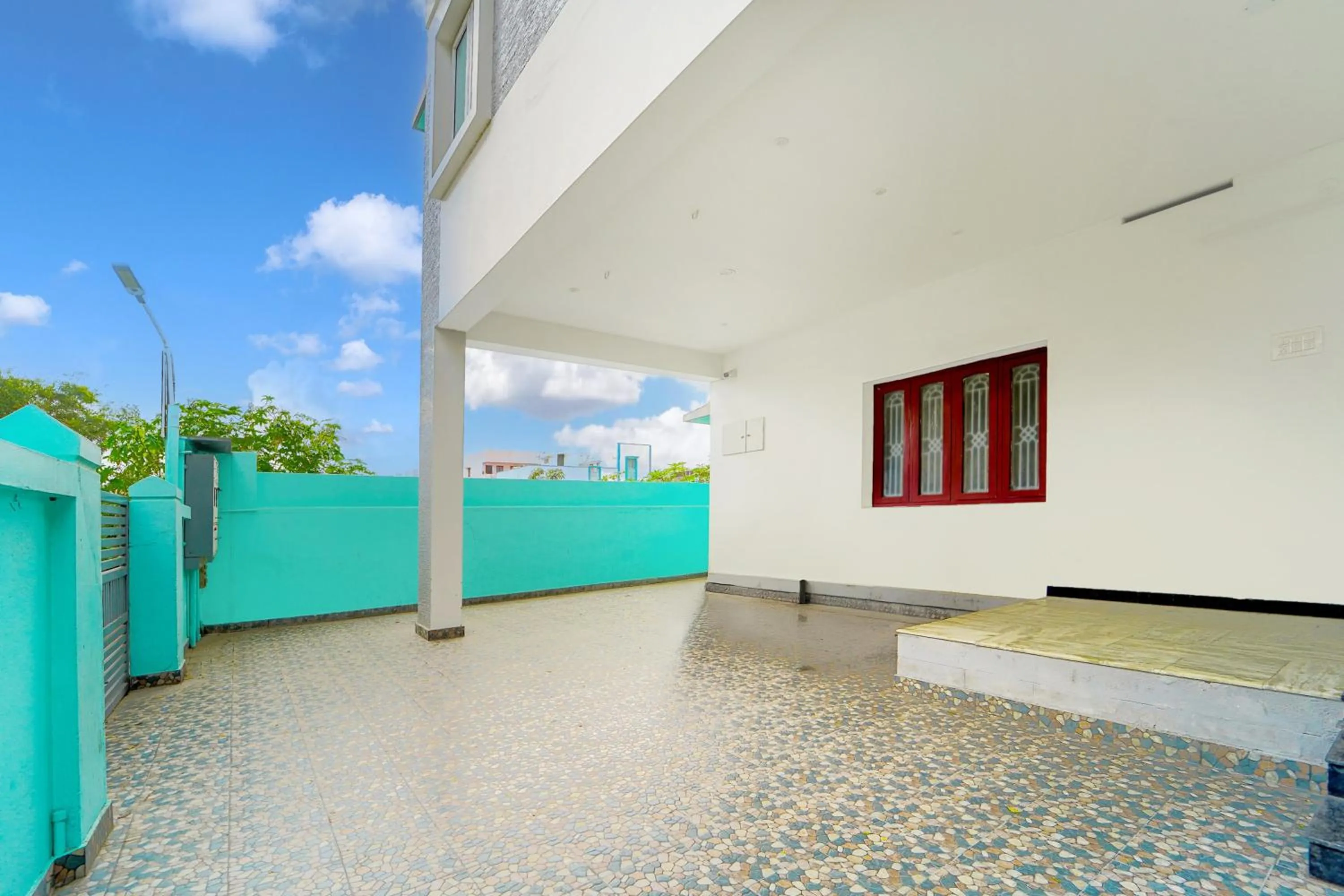 On site in Super Hotel O Ganapathy Athipalayam Pirivu Road