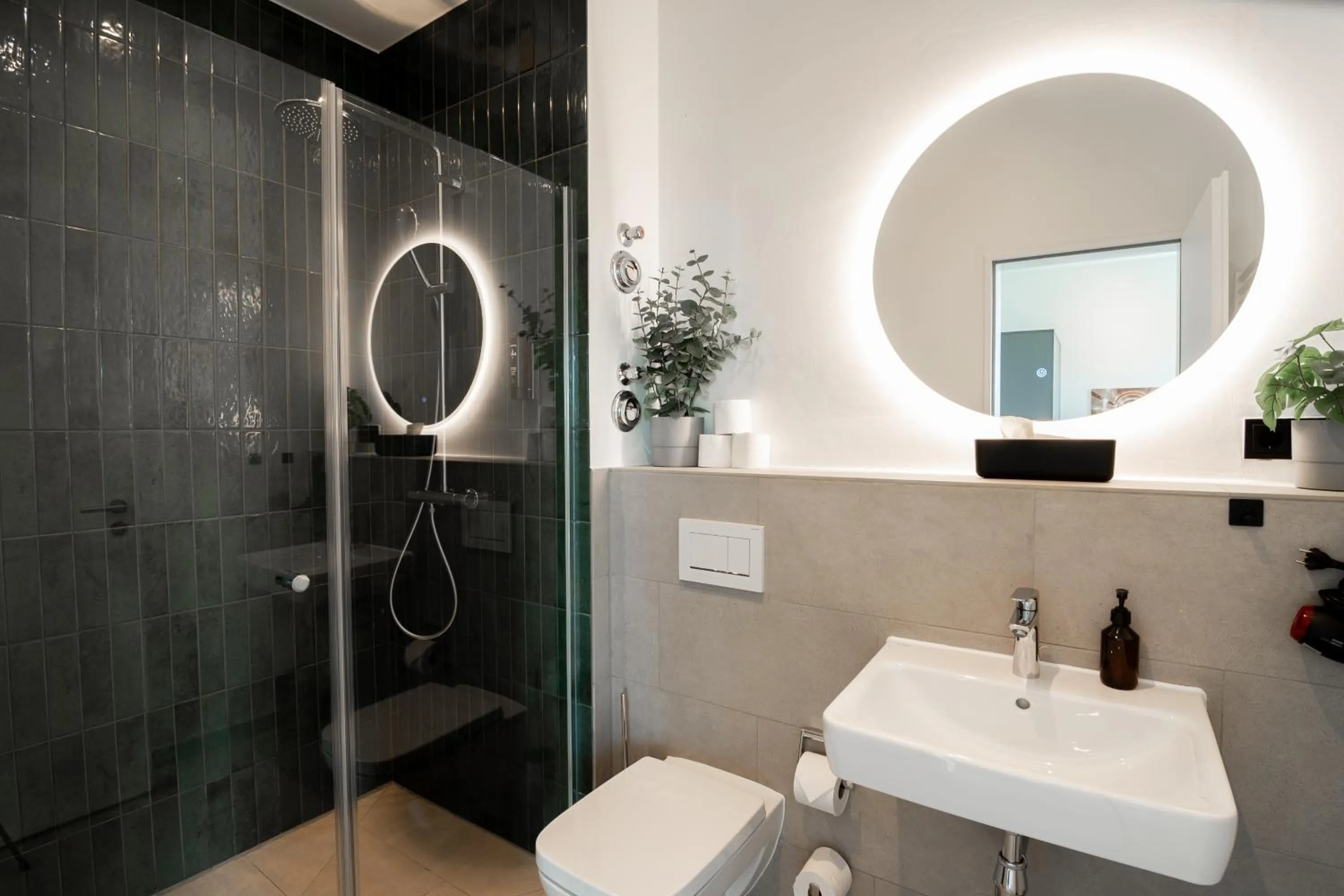 Shower in Homaris Apartments Winterhude