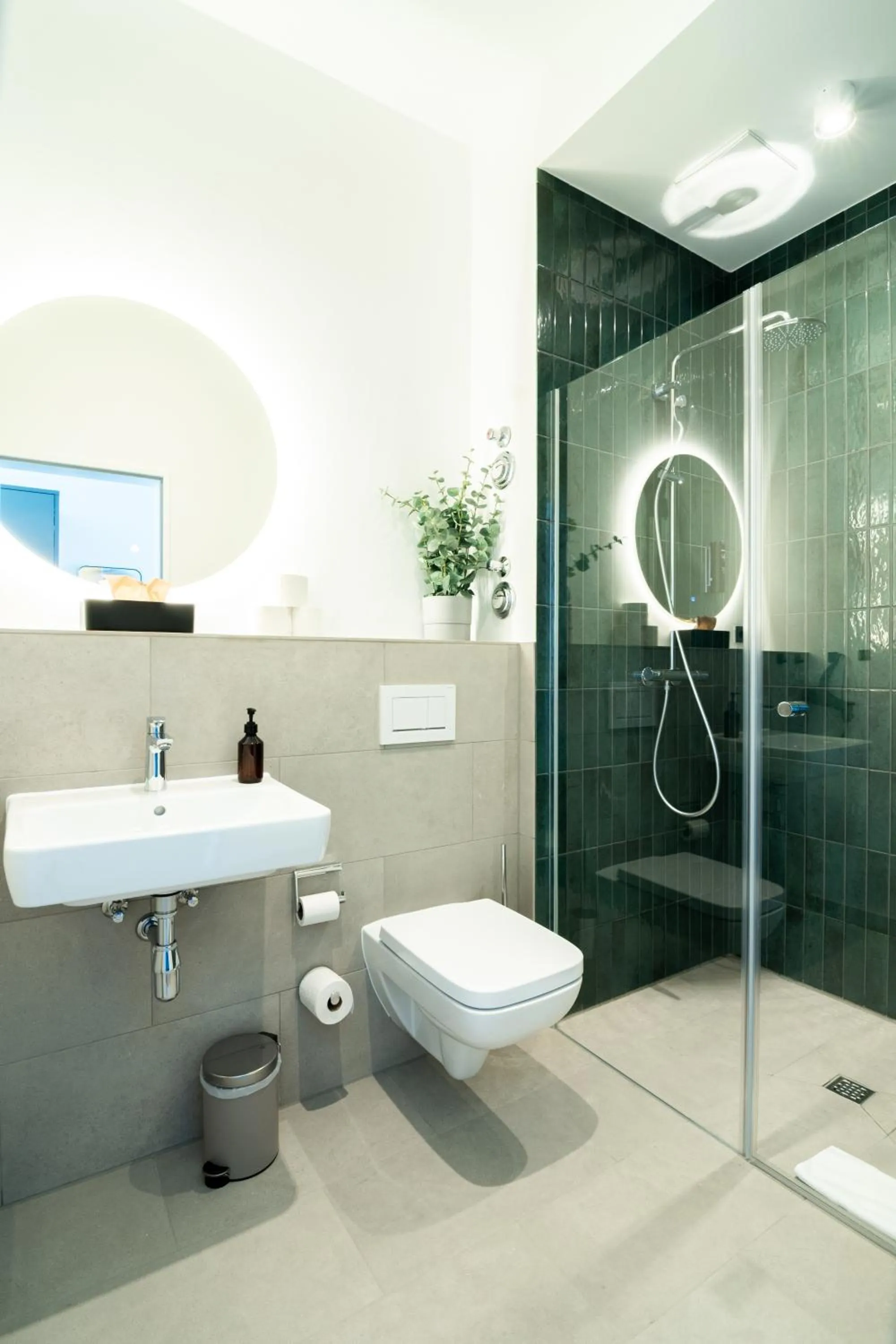 Shower in Homaris Apartments Winterhude