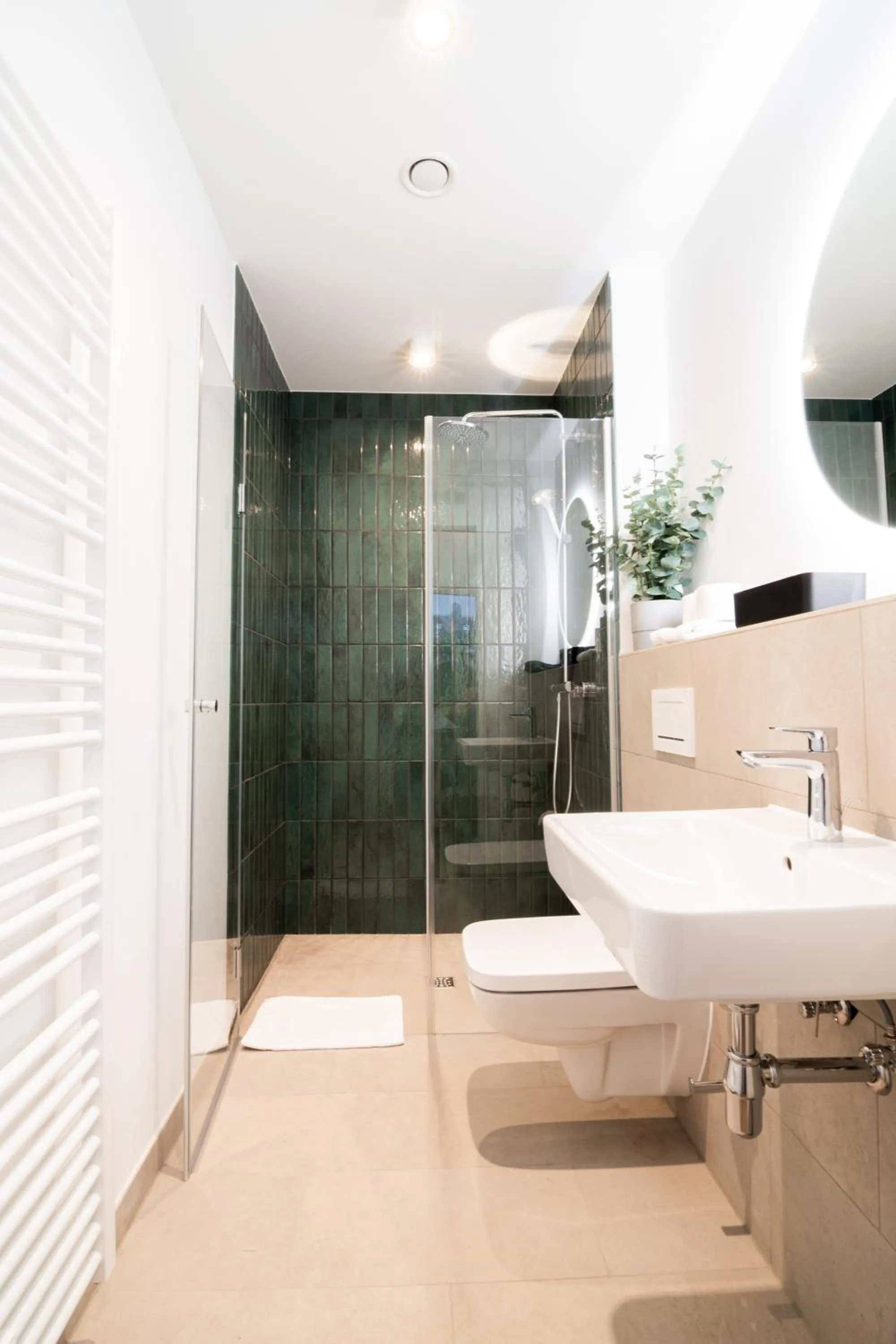 Shower in Homaris Apartments Winterhude