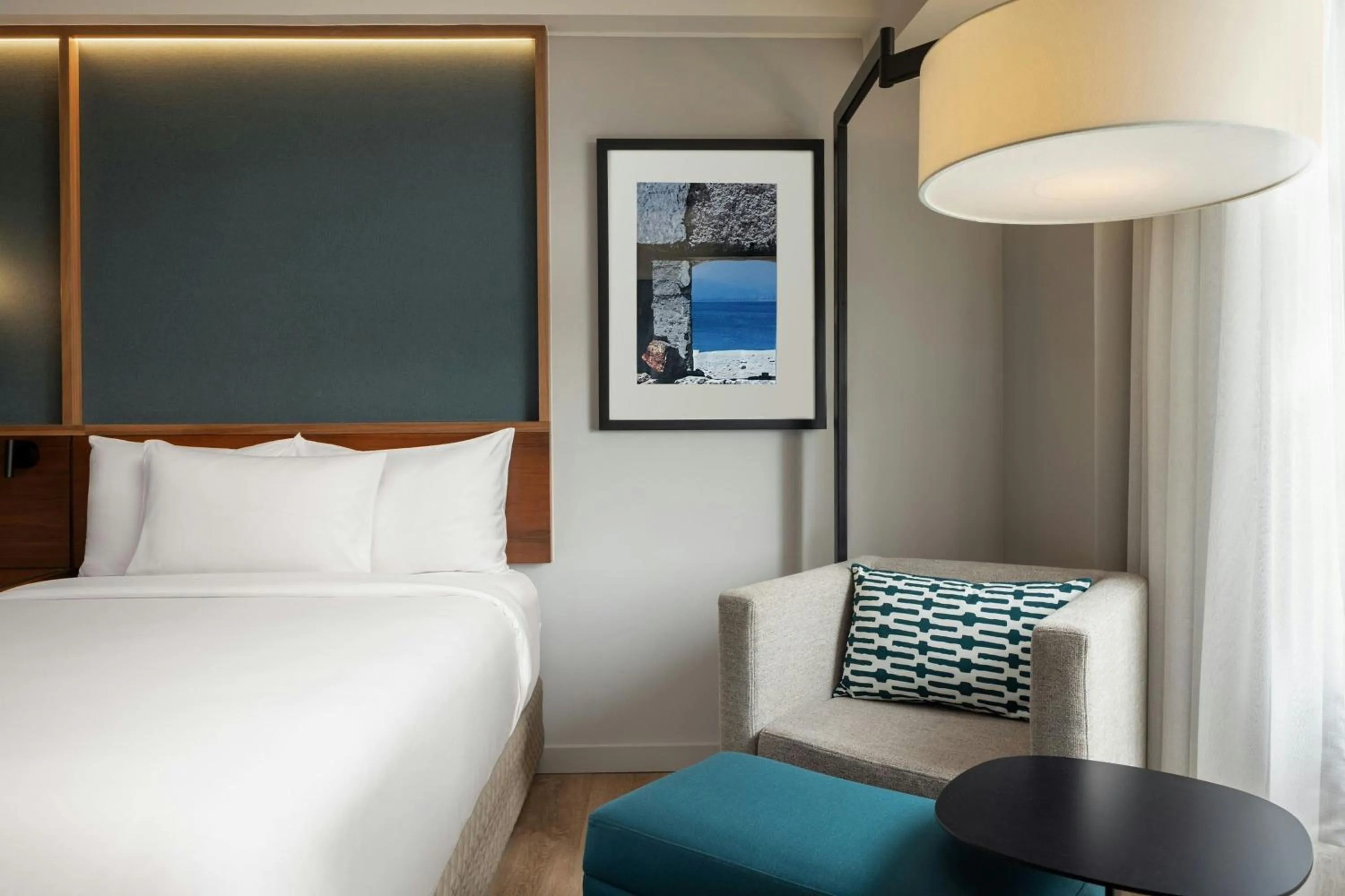 Photo of the whole room, Bed in Courtyard by Marriott Lima Miraflores