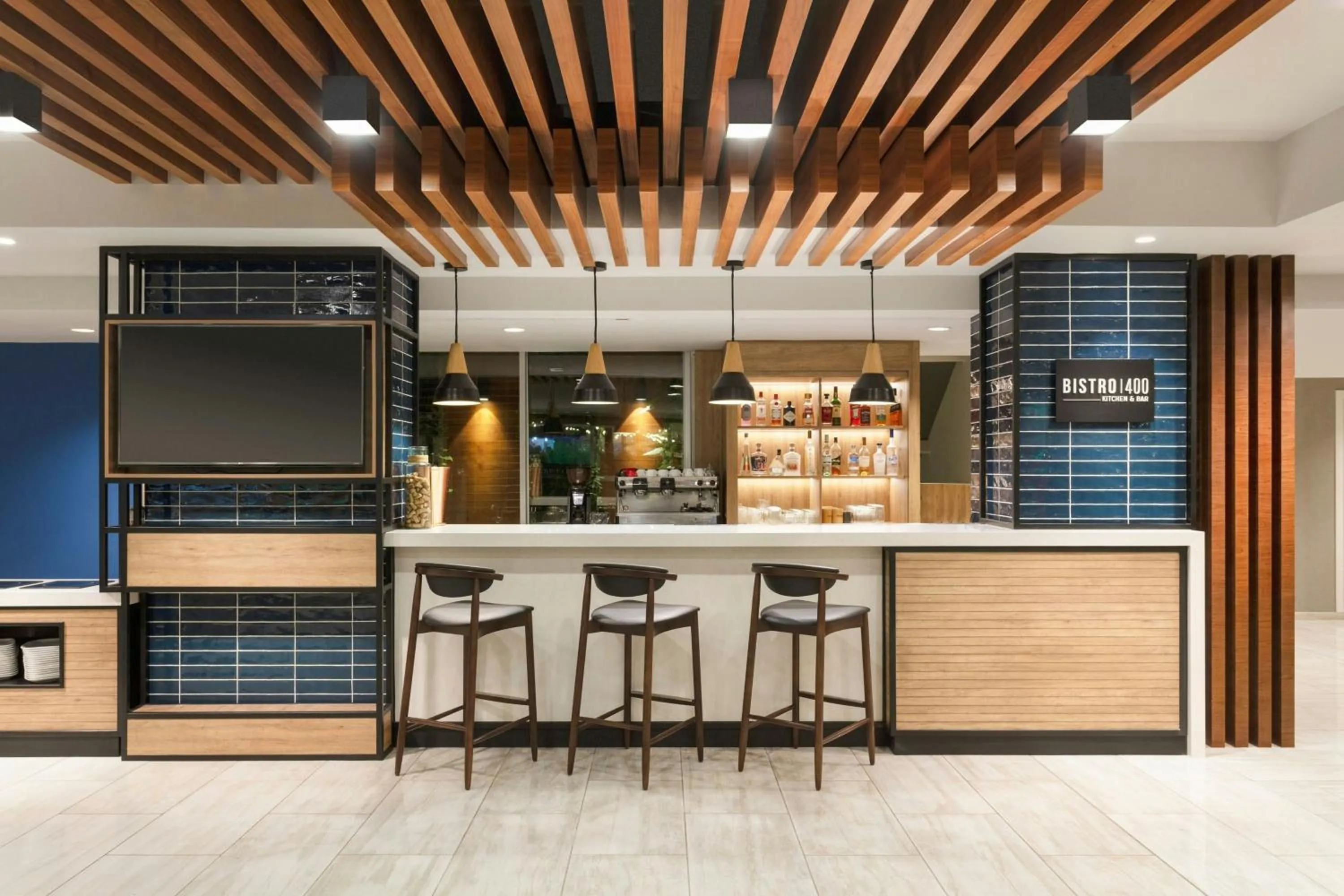 Restaurant/places to eat in Courtyard by Marriott Lima Miraflores