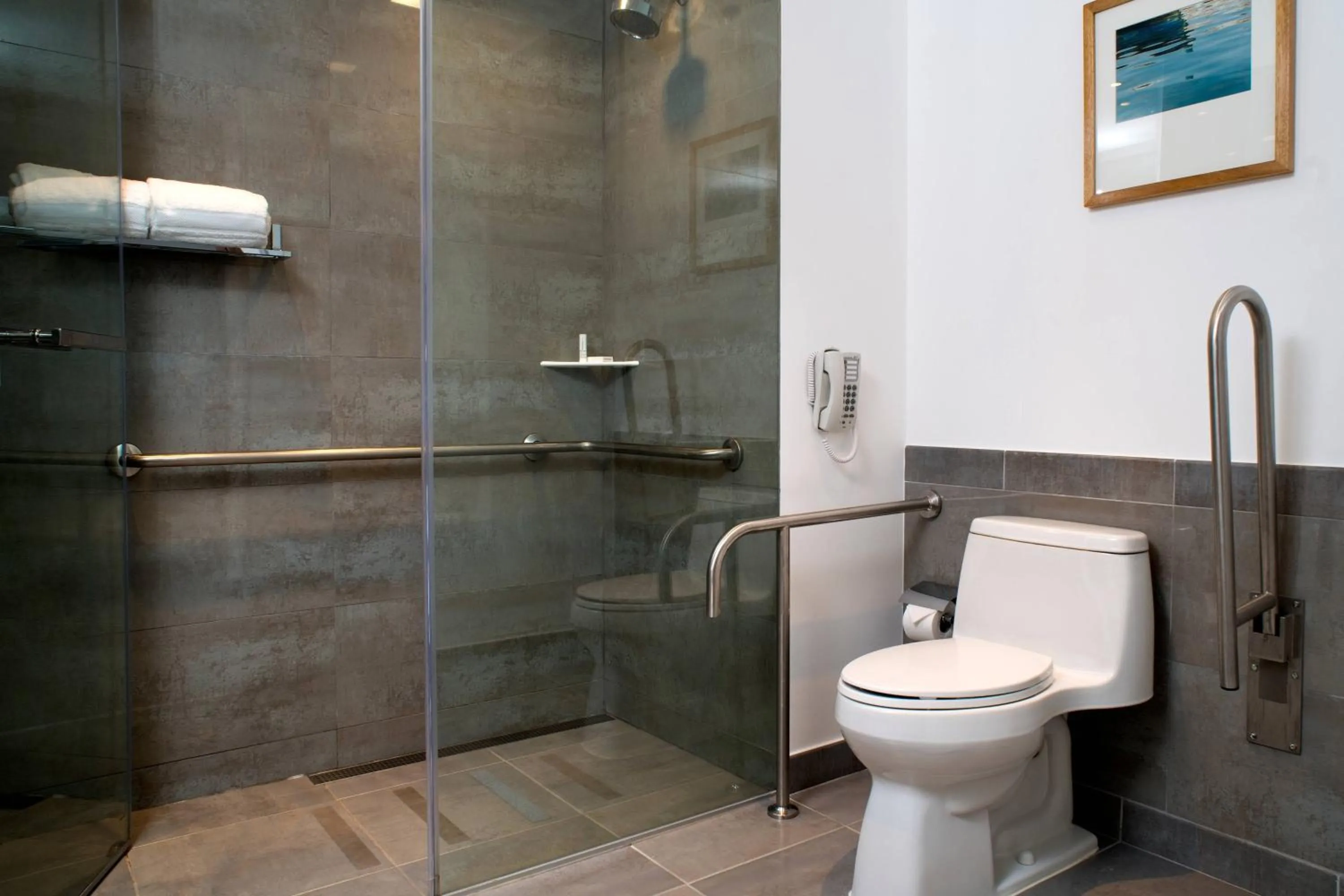 Bathroom in Courtyard by Marriott Lima Miraflores