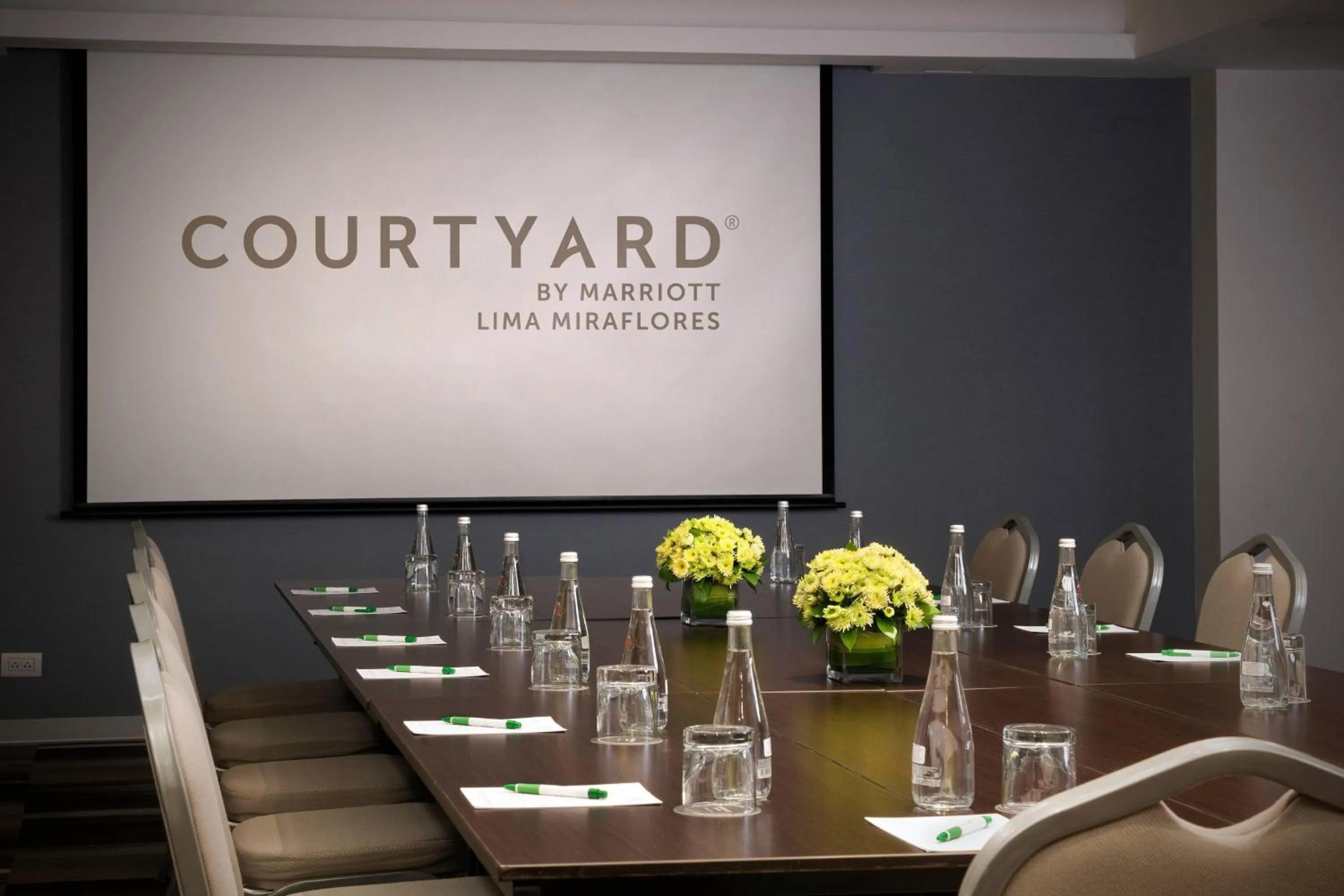 Meeting/conference room in Courtyard by Marriott Lima Miraflores
