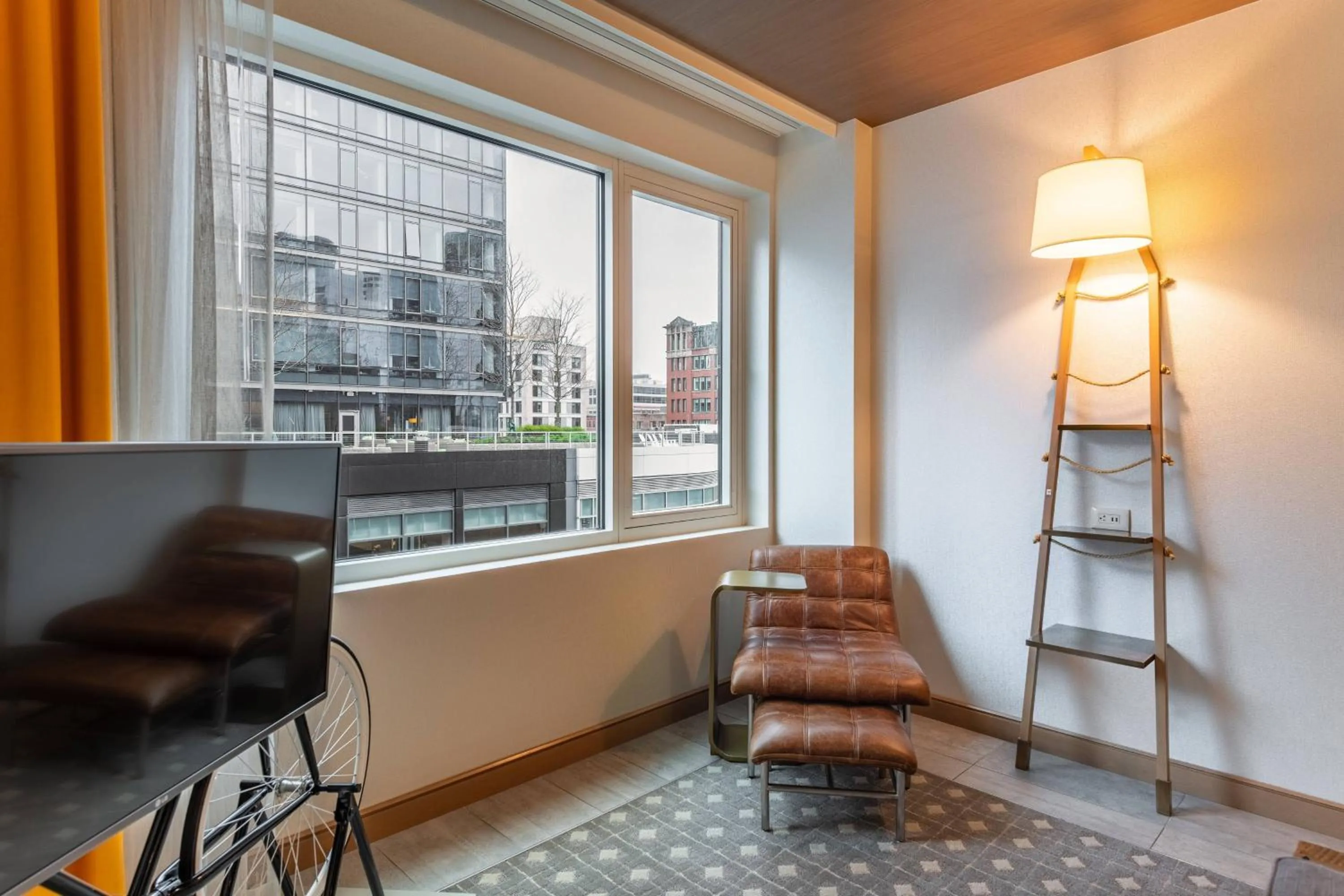 Photo of the whole room in The Envoy Hotel, Autograph Collection