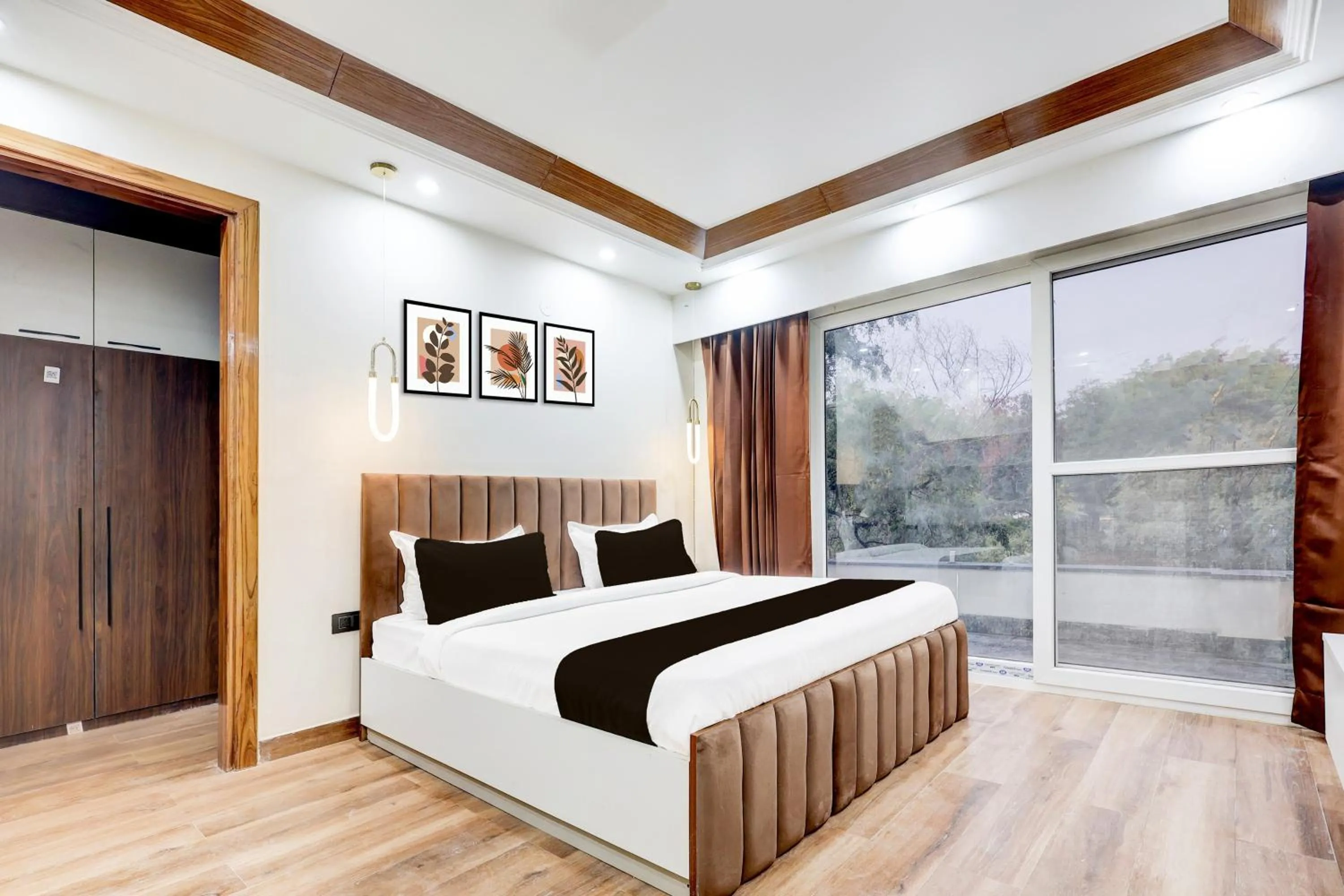 Super Hotel O Sector 43 Gurgaon