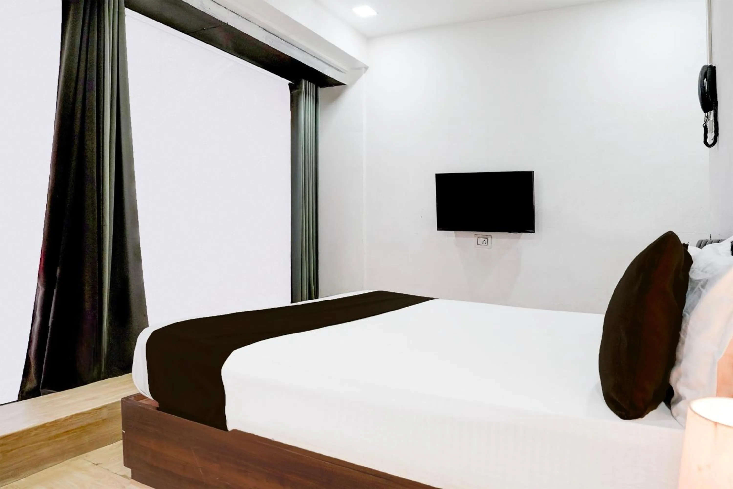 Bedroom, Bed in Hotel O VIP Road Formerly Hotel Lotus