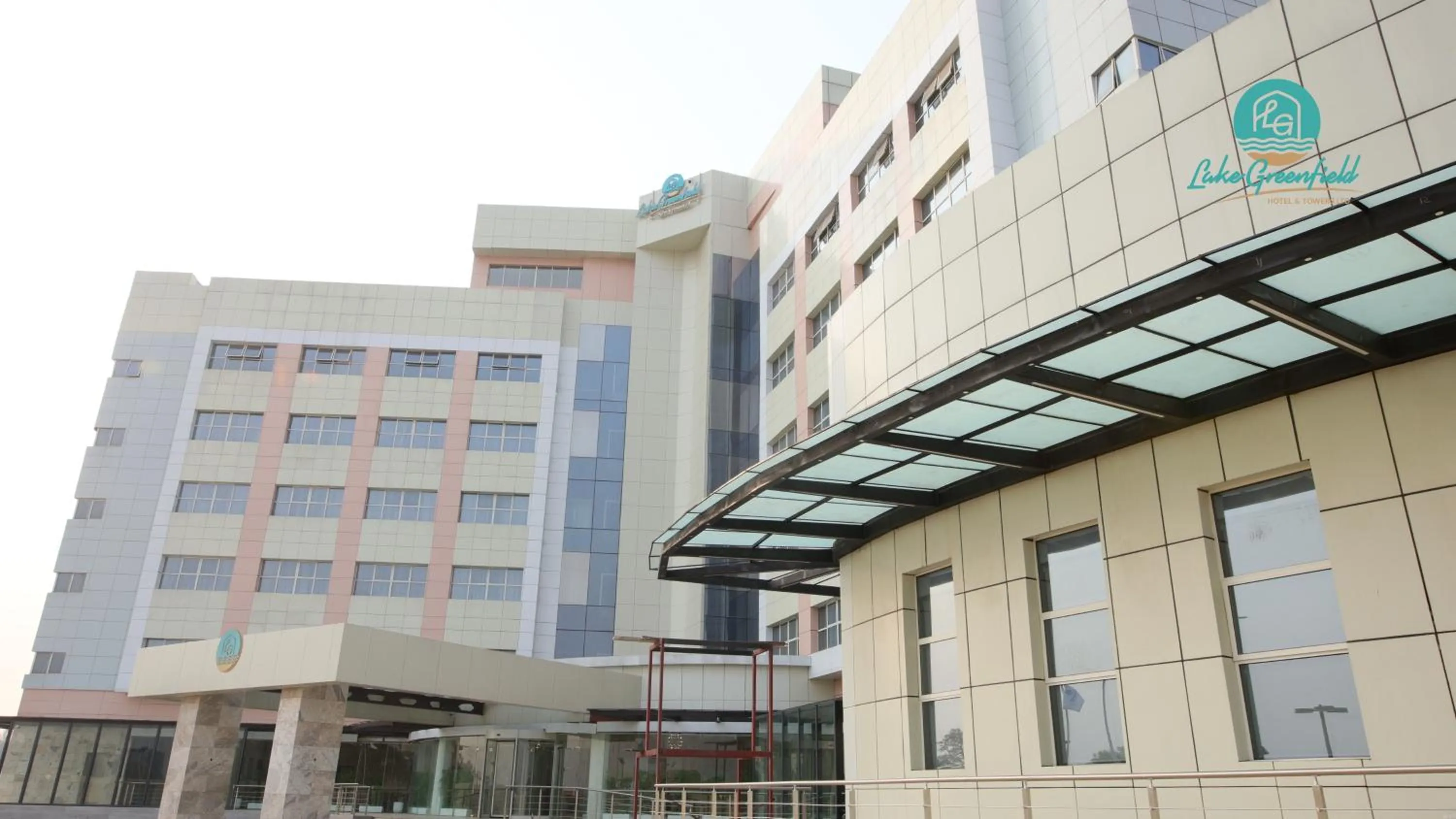 Property building in Lake Greenfield Hotel and Towers