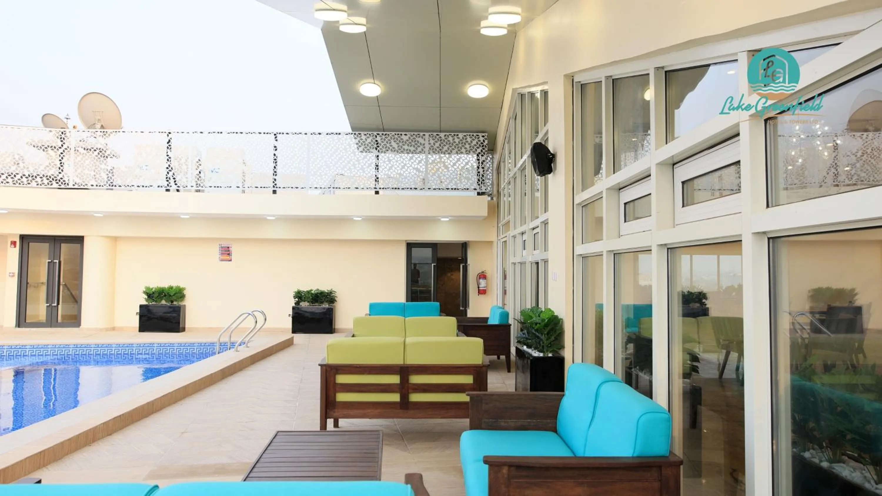 Swimming pool in Lake Greenfield Hotel and Towers