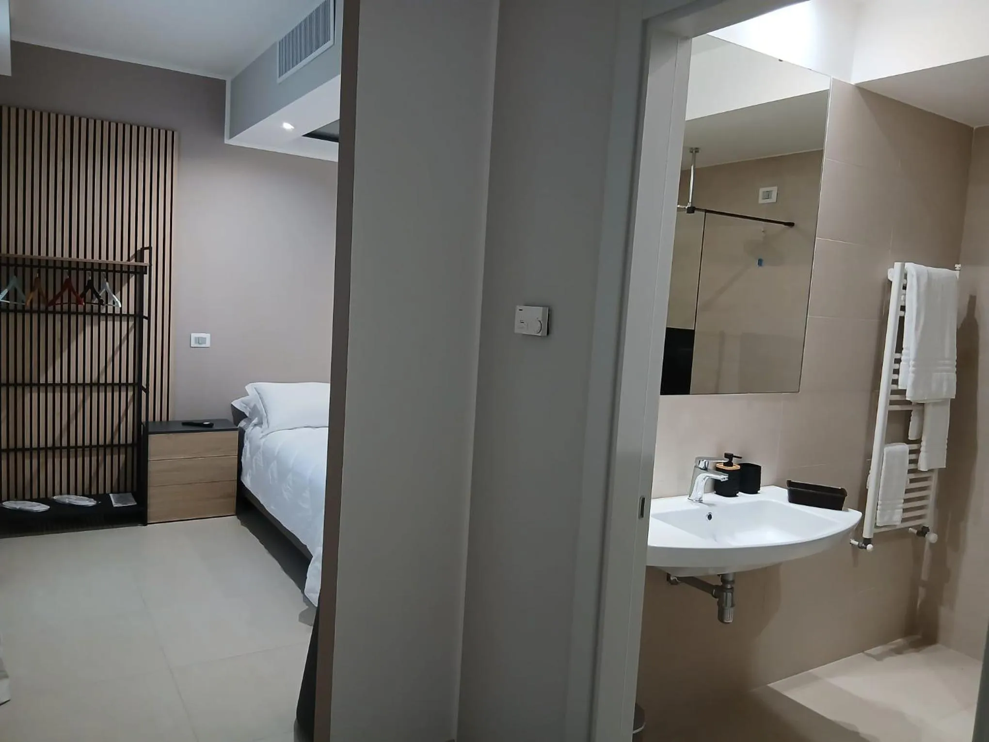 Bathroom, Bed in LHI Healthy Hotel Lecce