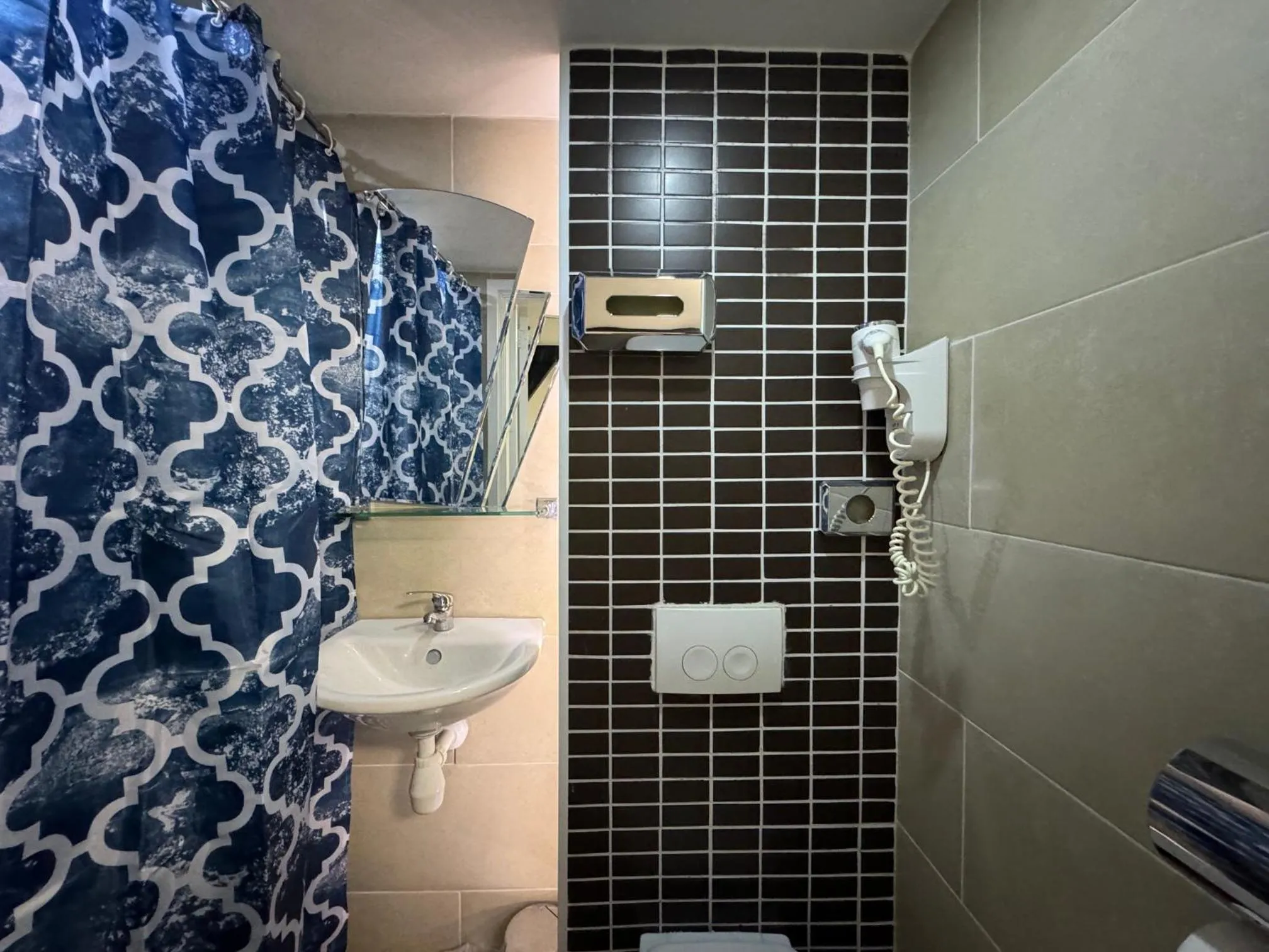 Bathroom in Hotel La Belle Vue