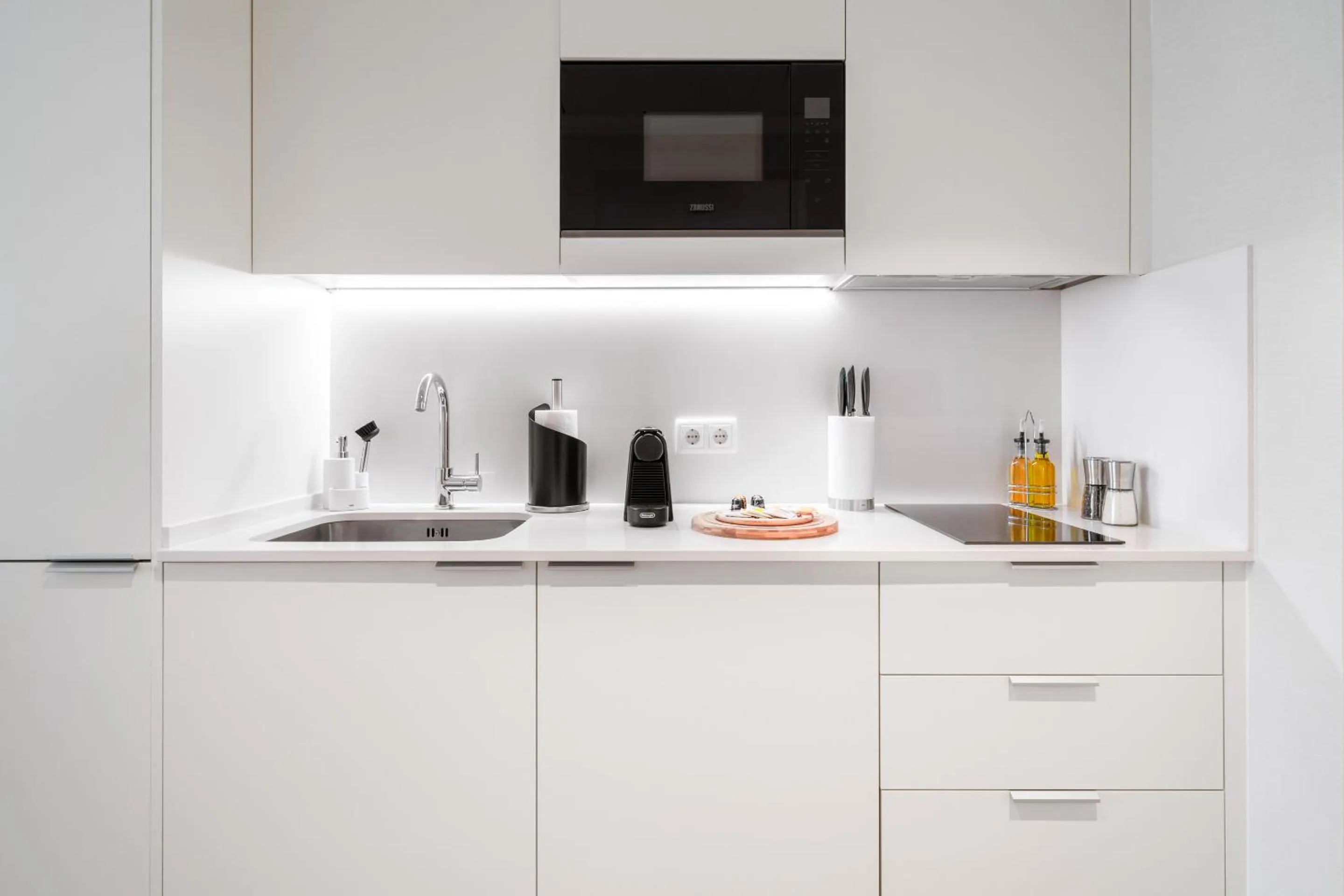 Coffee/tea facilities in Limehome Lisbon Defensores de Chaves