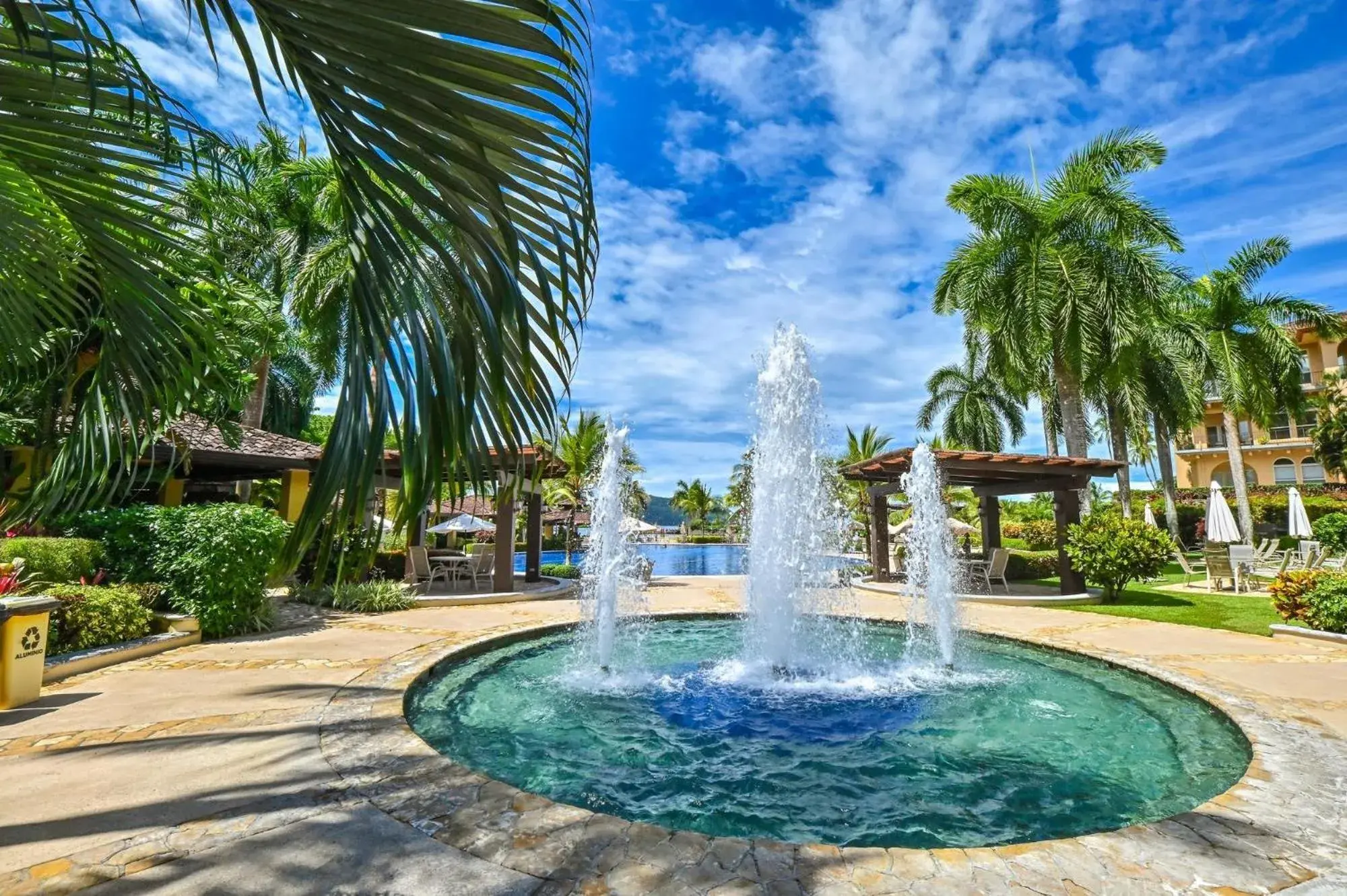 CR Luxury Del Mar 5H 2 Bdrm CR Luxury Del Mar 5H 2 Bdrm