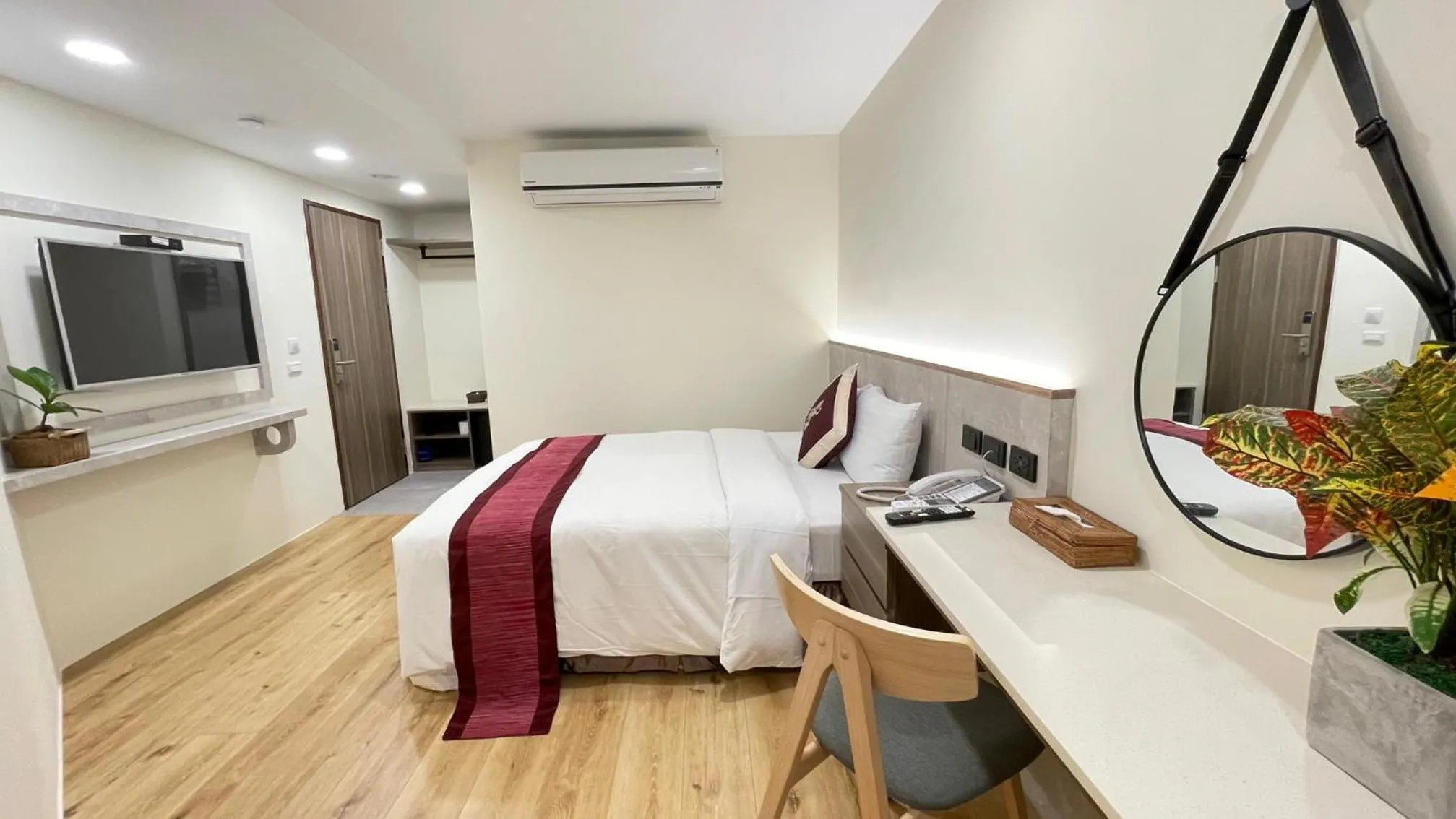 Photo of the whole room, Bed in 海的墾丁旅店 Ocean KT Inn