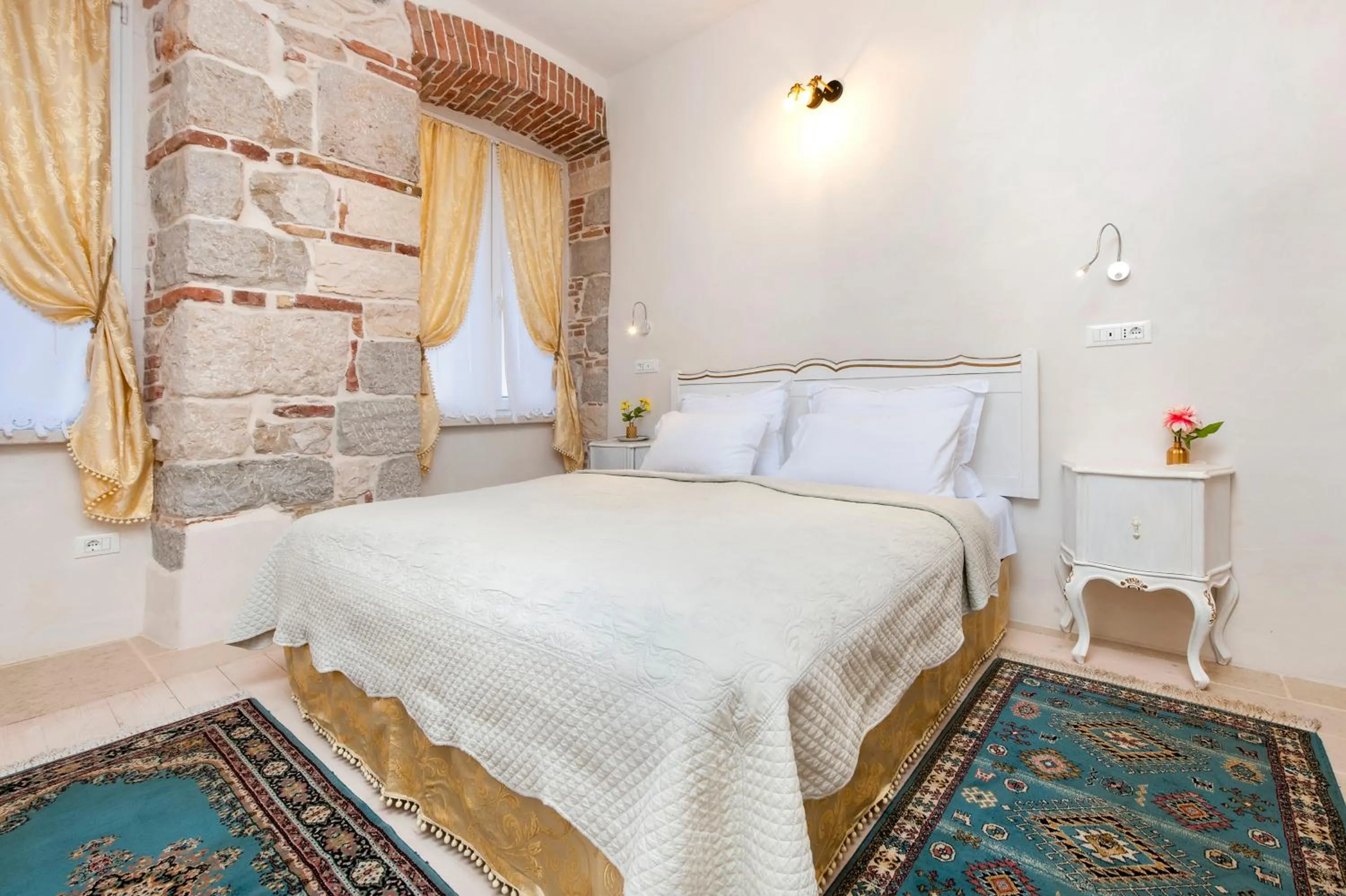 Bed in The Palace RoomS