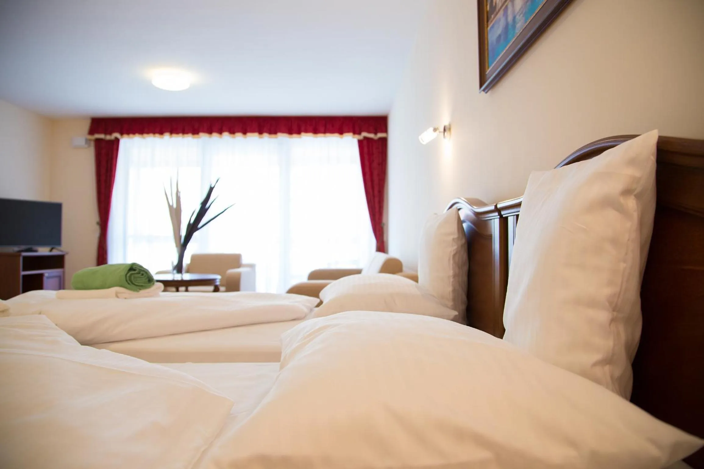 Bedroom, Bed in Luxury Hotel Siófok