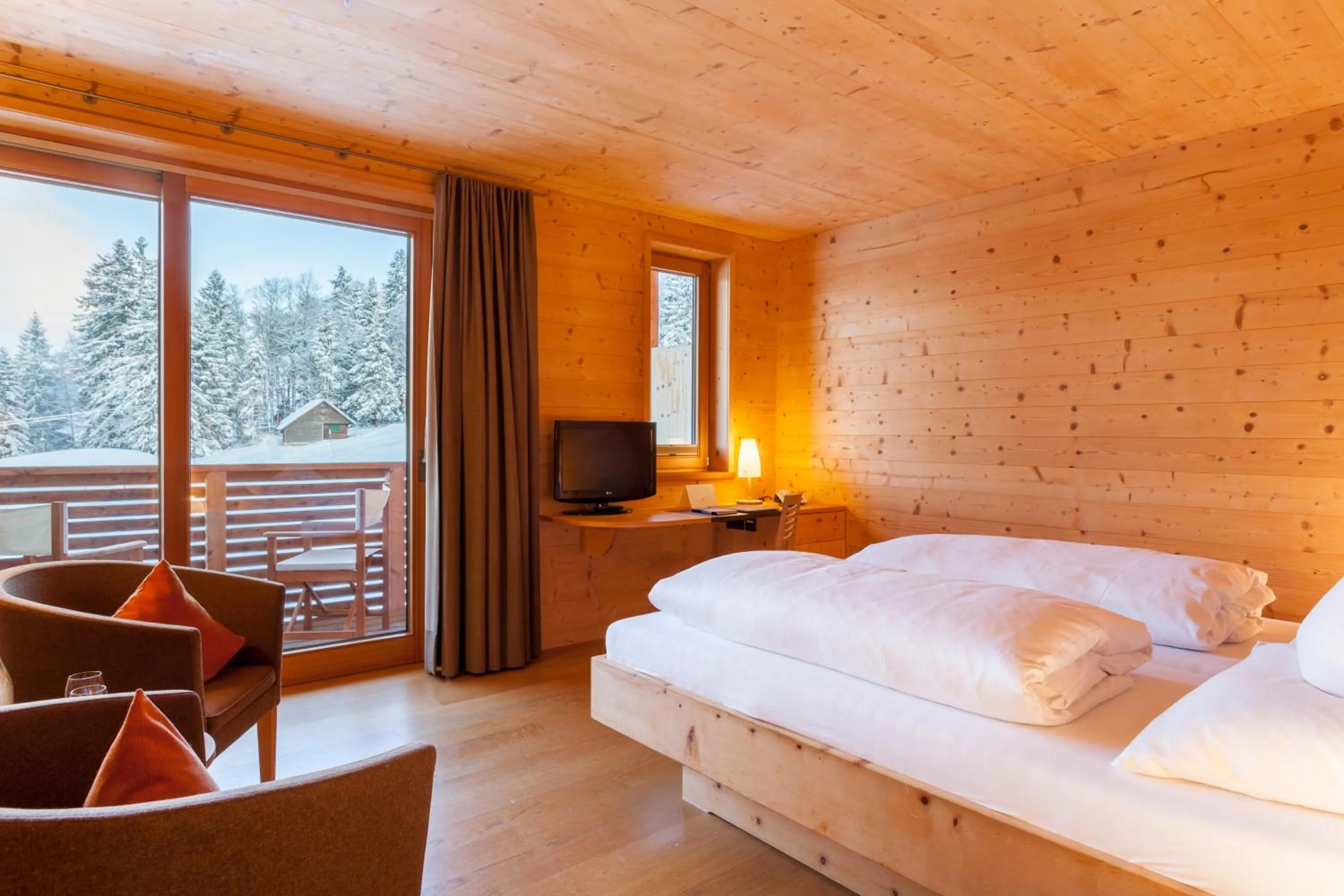 Photo of the whole room in Biohotel Mattlihüs