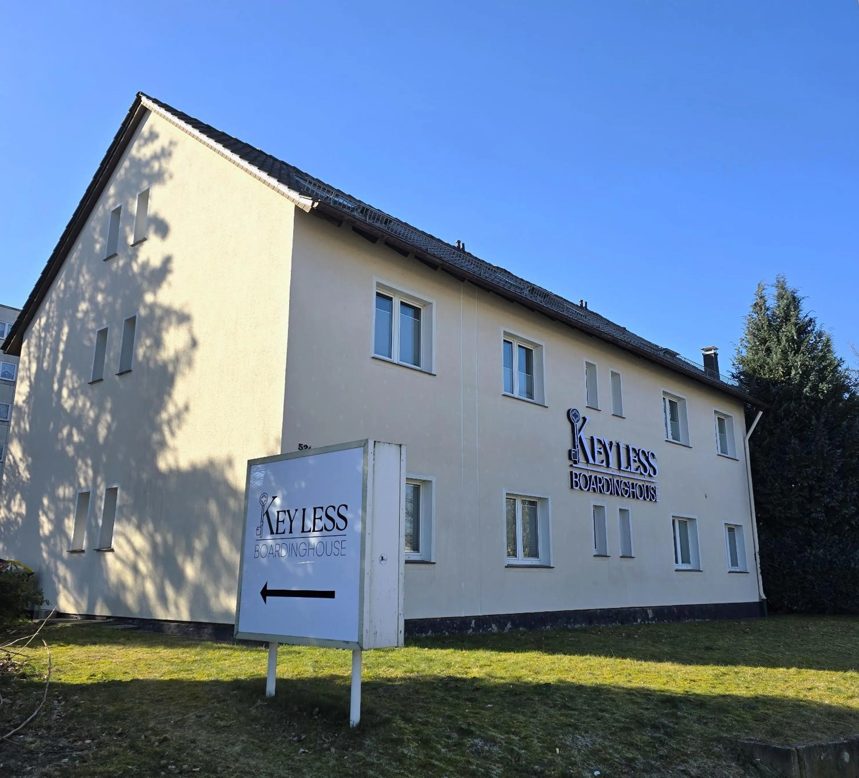 Off site in Keyless Boardinghouse