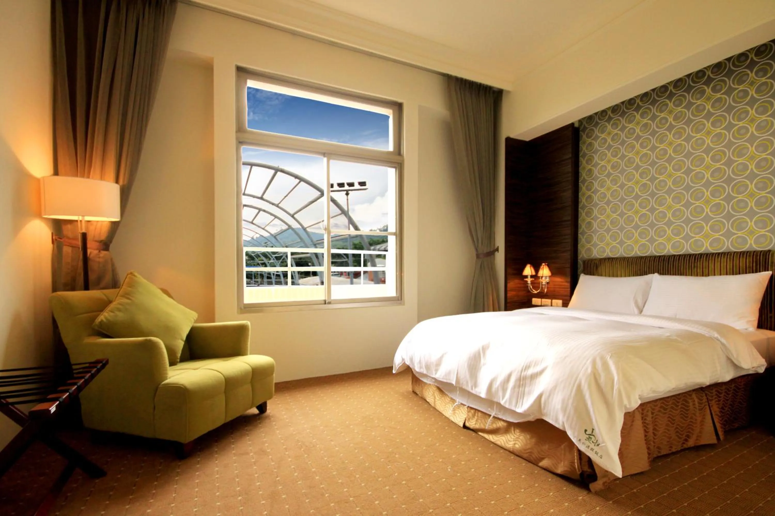 Bed in Mountain Fish Water Hotel