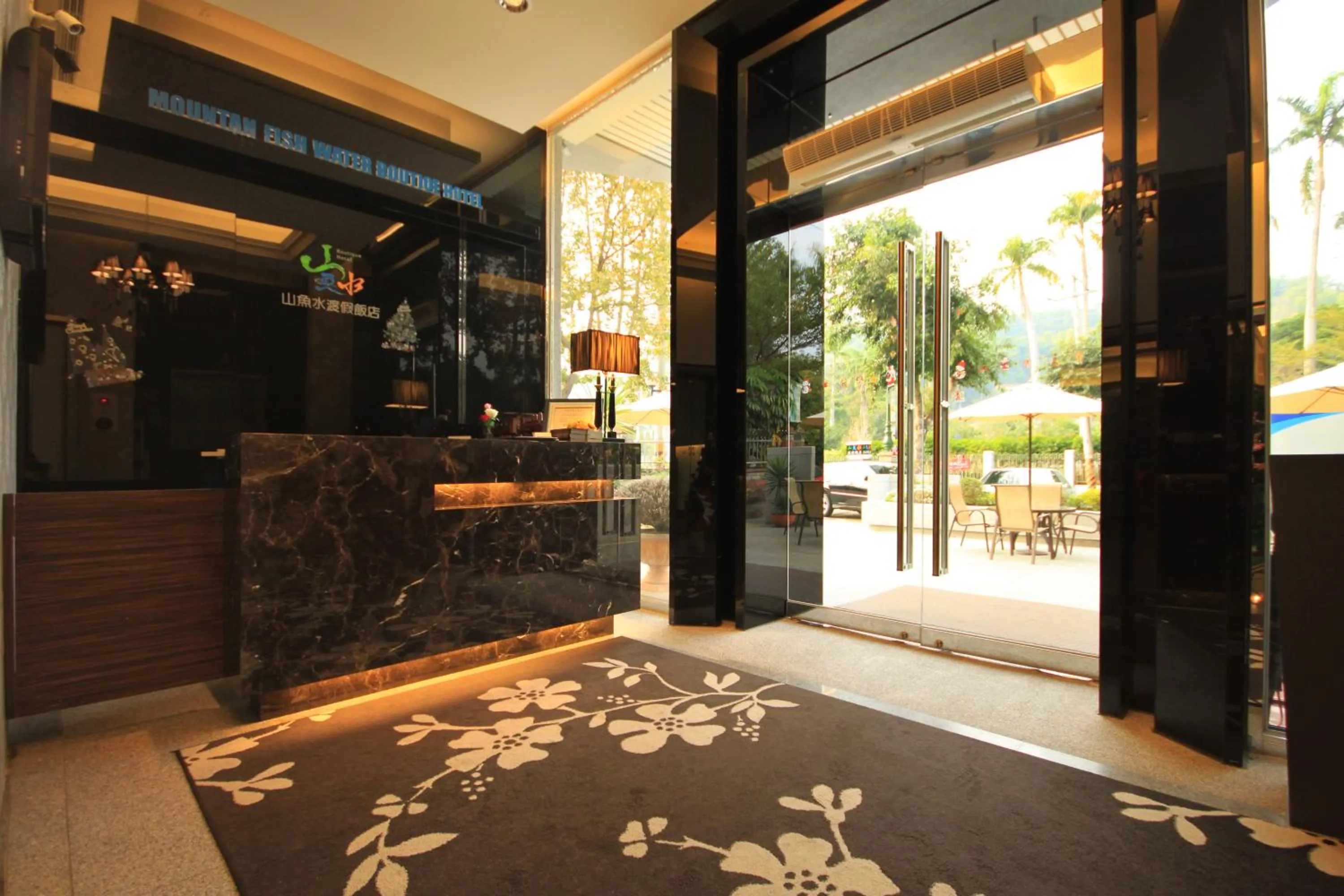 Facade/entrance in Mountain Fish Water Hotel