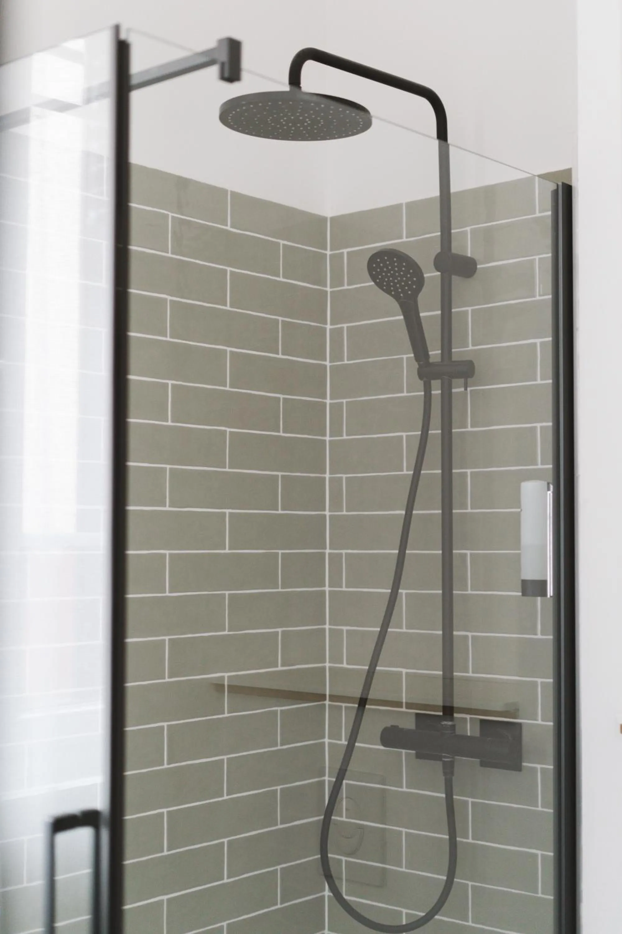 Bathroom in Hôtel des Beaux Arts