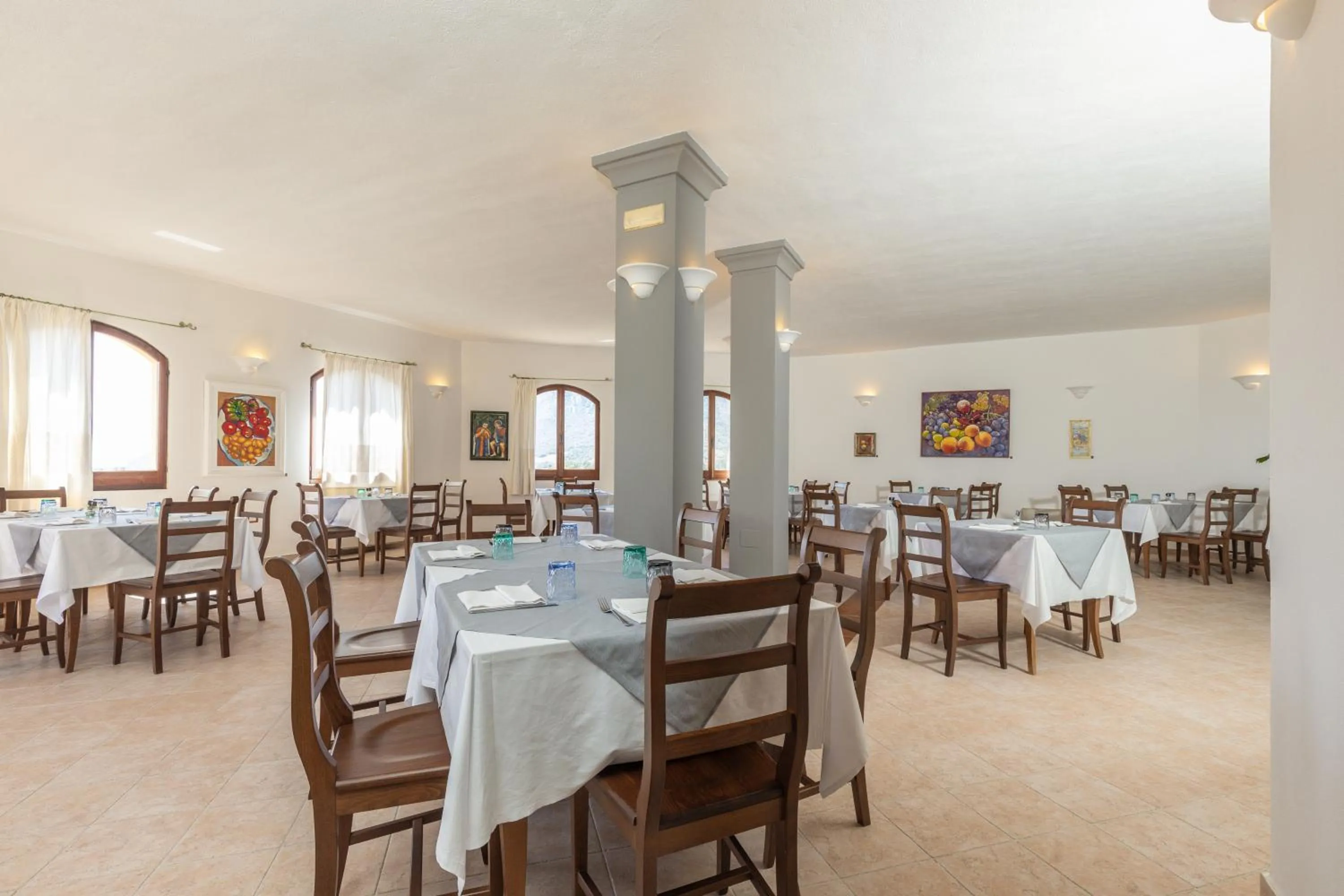 Restaurant/places to eat in Hotel Genna 'e Masoni