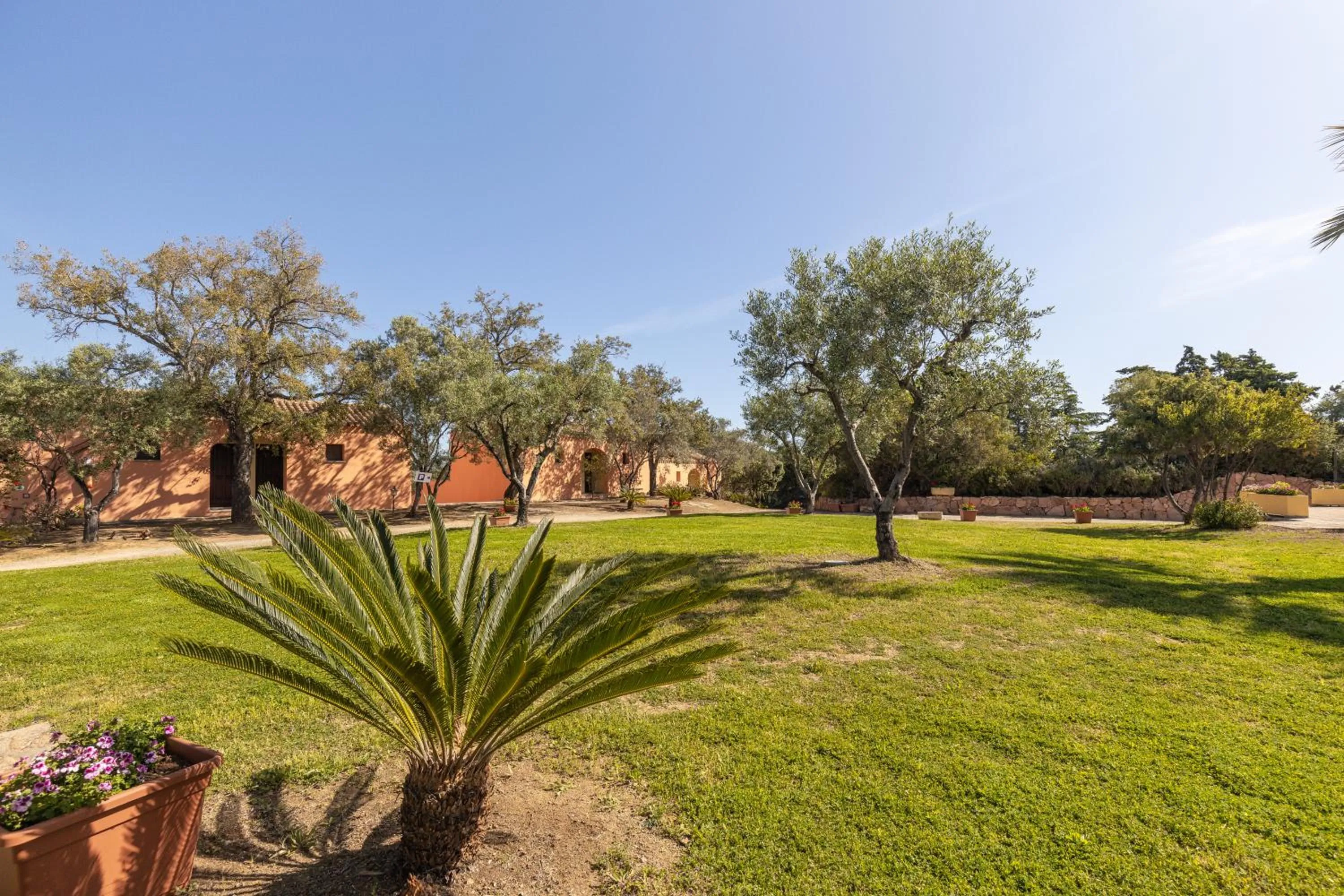 Garden in Hotel Genna 'e Masoni
