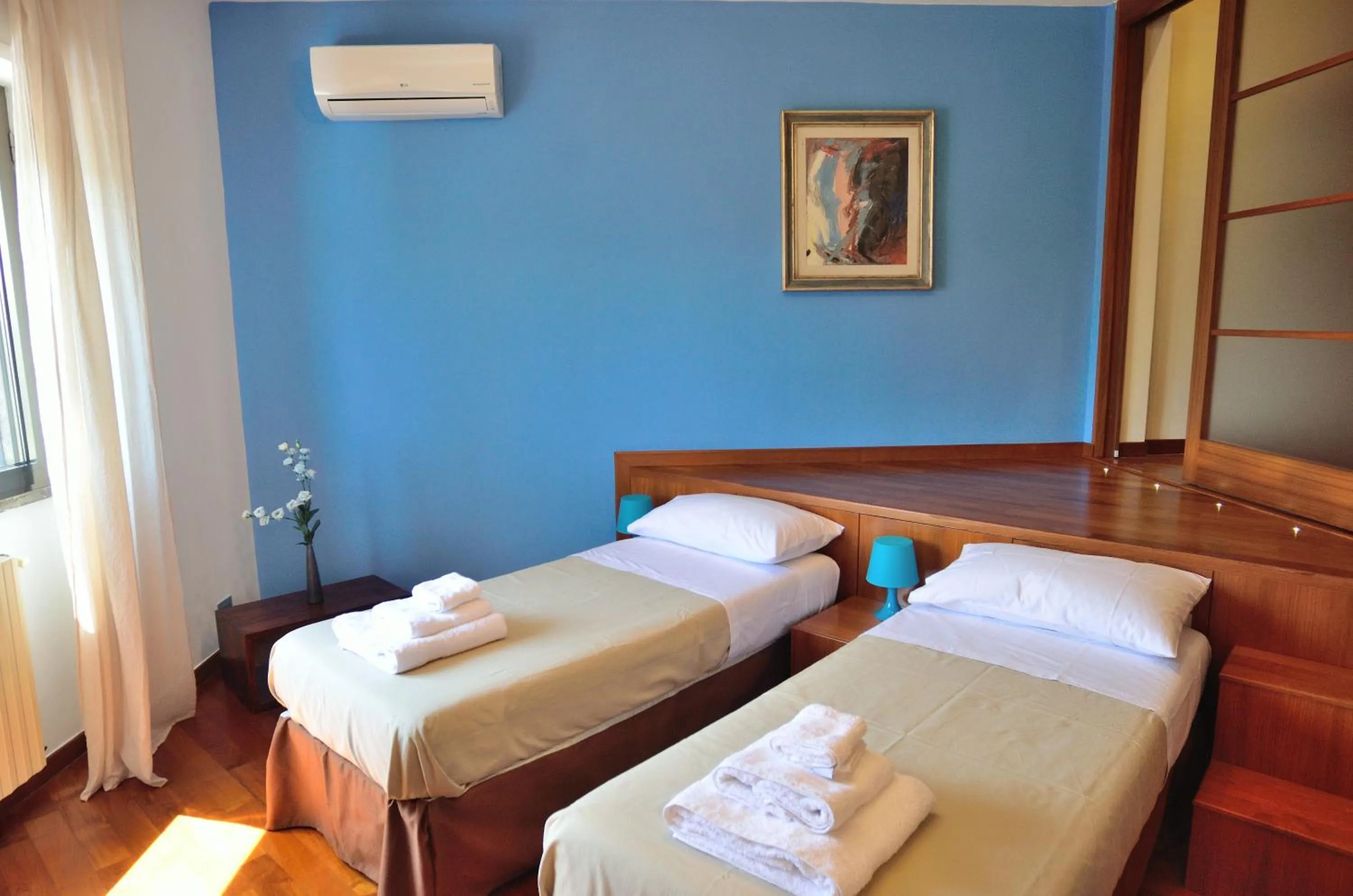 Bed in Bed and Breakfast La Villa AMBIENTI SANIFICATI CON GENERATORE DI OZONO