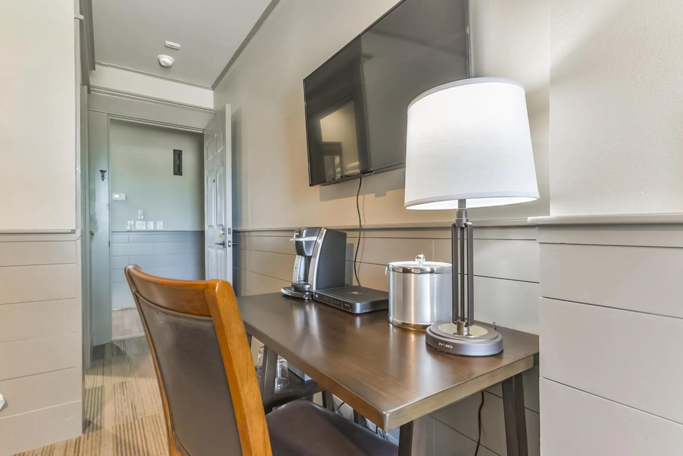 TV and multimedia in Harborwalk Lodge