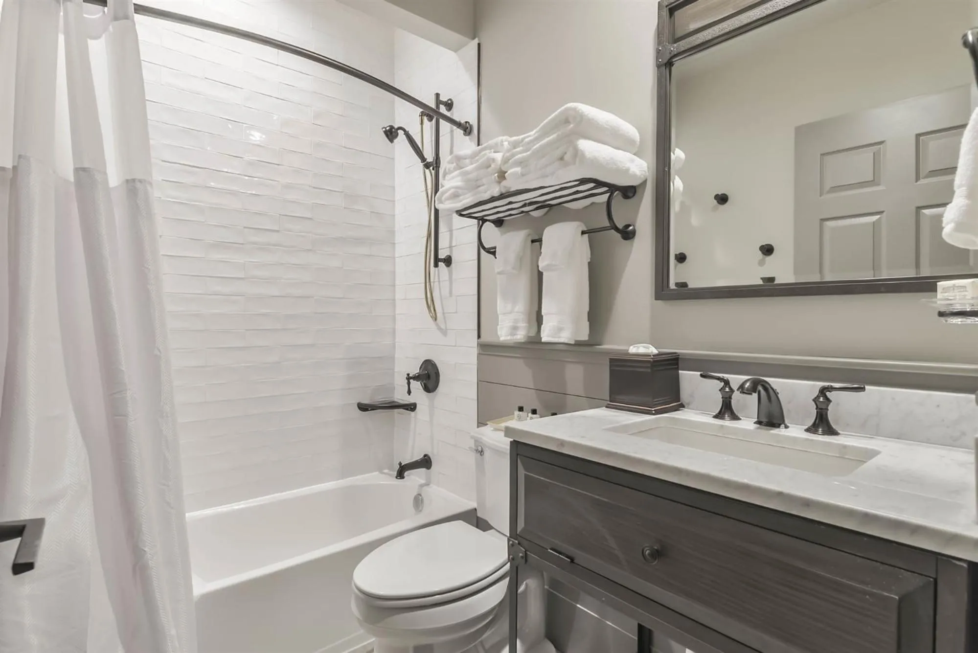 Bathroom in Harborwalk Lodge