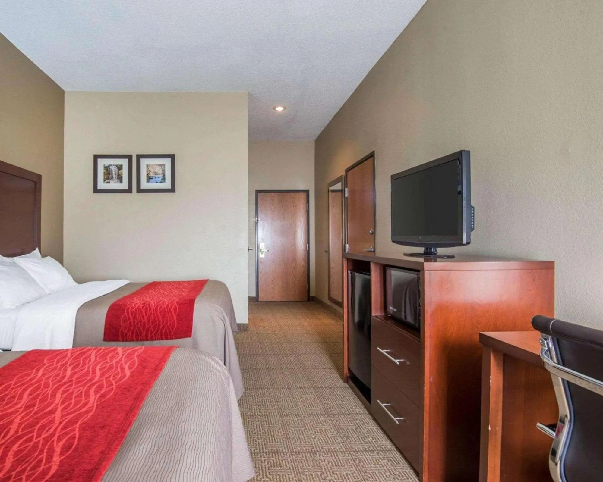 Double Room in Grain Valley Inn