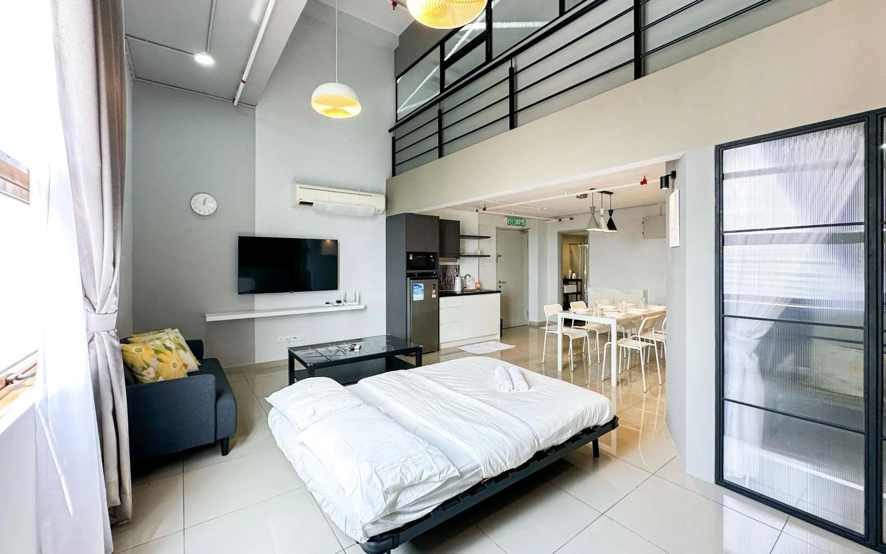 Bed in Pinnacle Kelana Jaya by Airhost