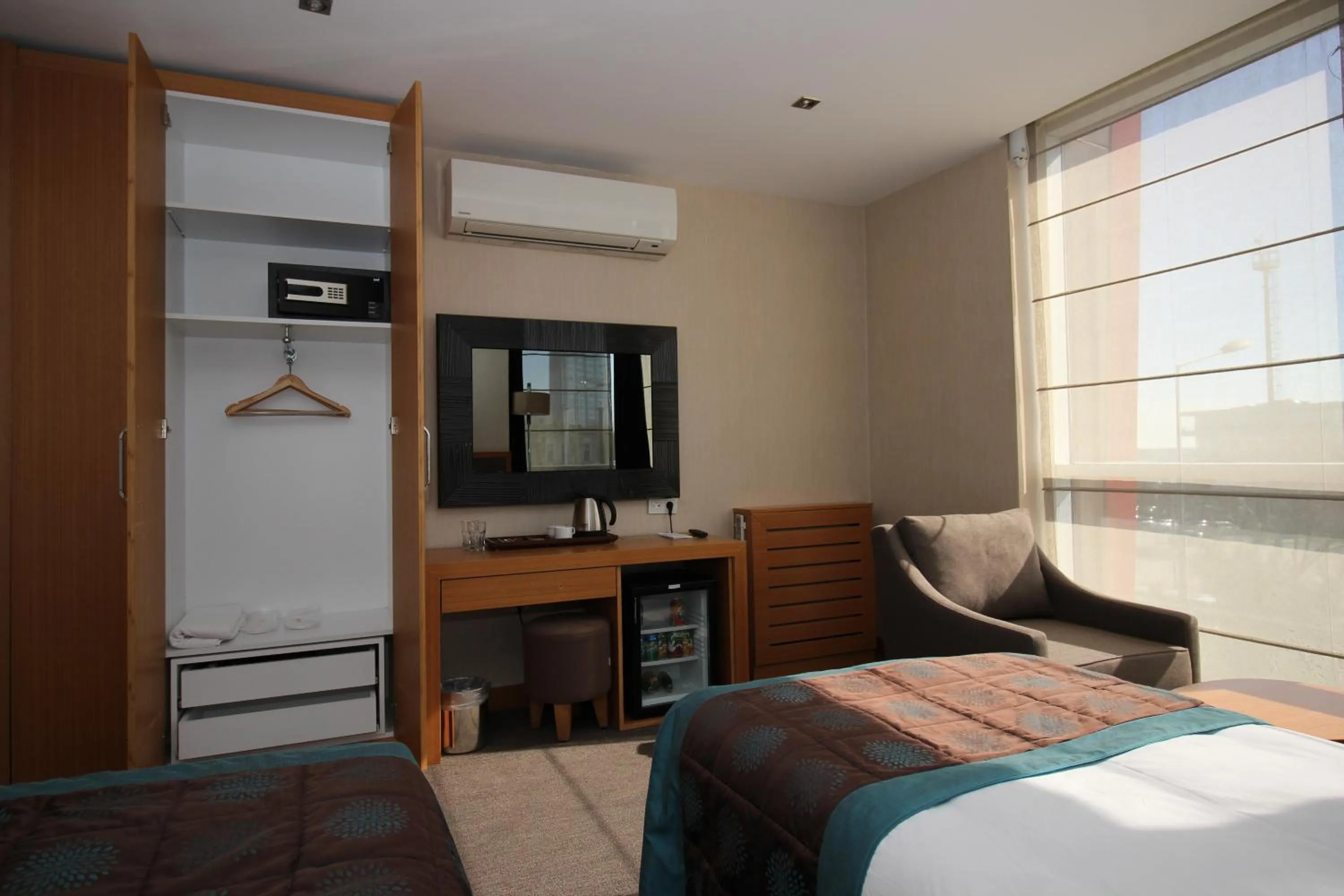 On site, Bed in Le Marde Hotel