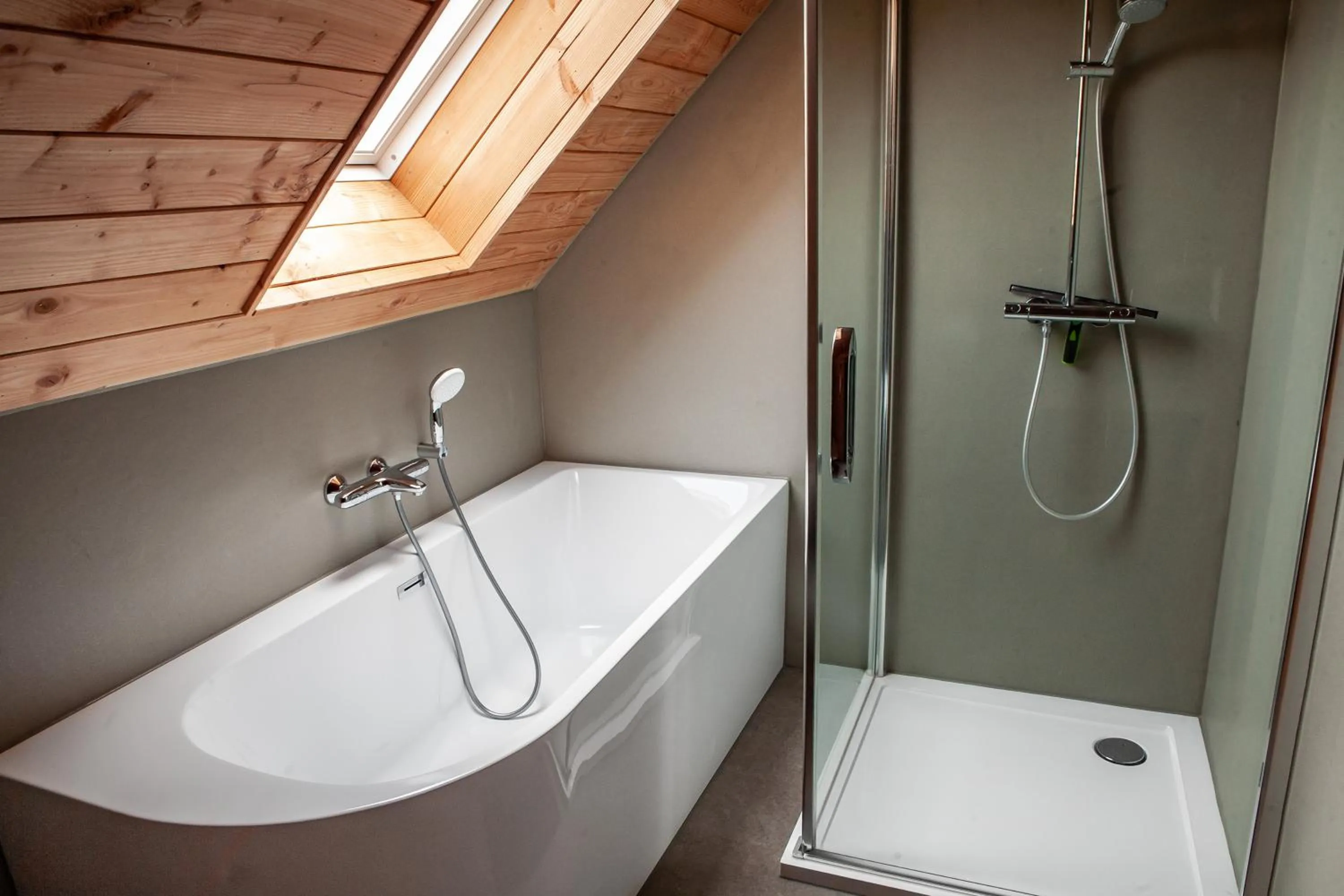 Shower in Sandberghe - Een plek om te verdwalen