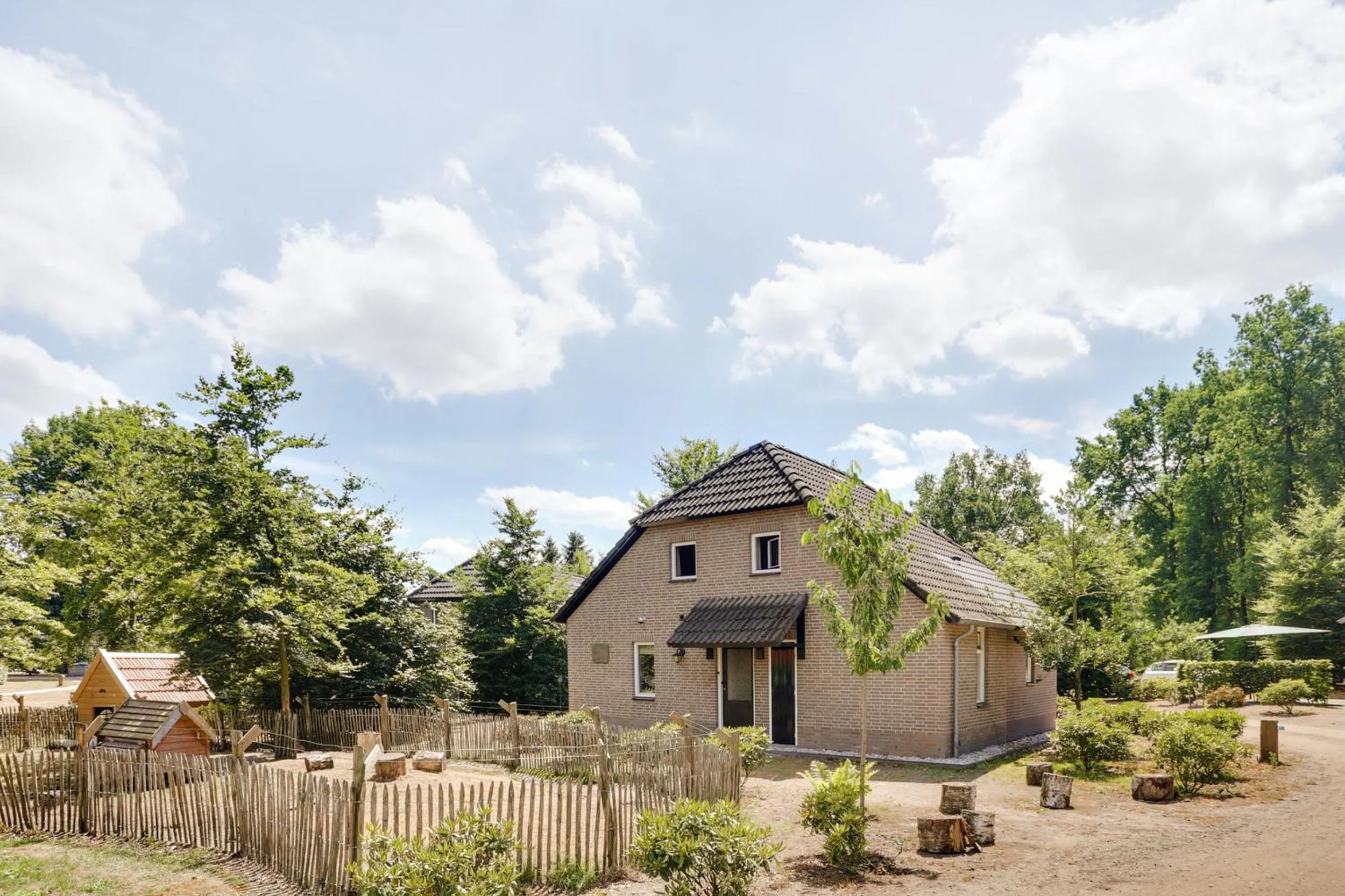 Property building in Sandberghe - Een plek om te verdwalen