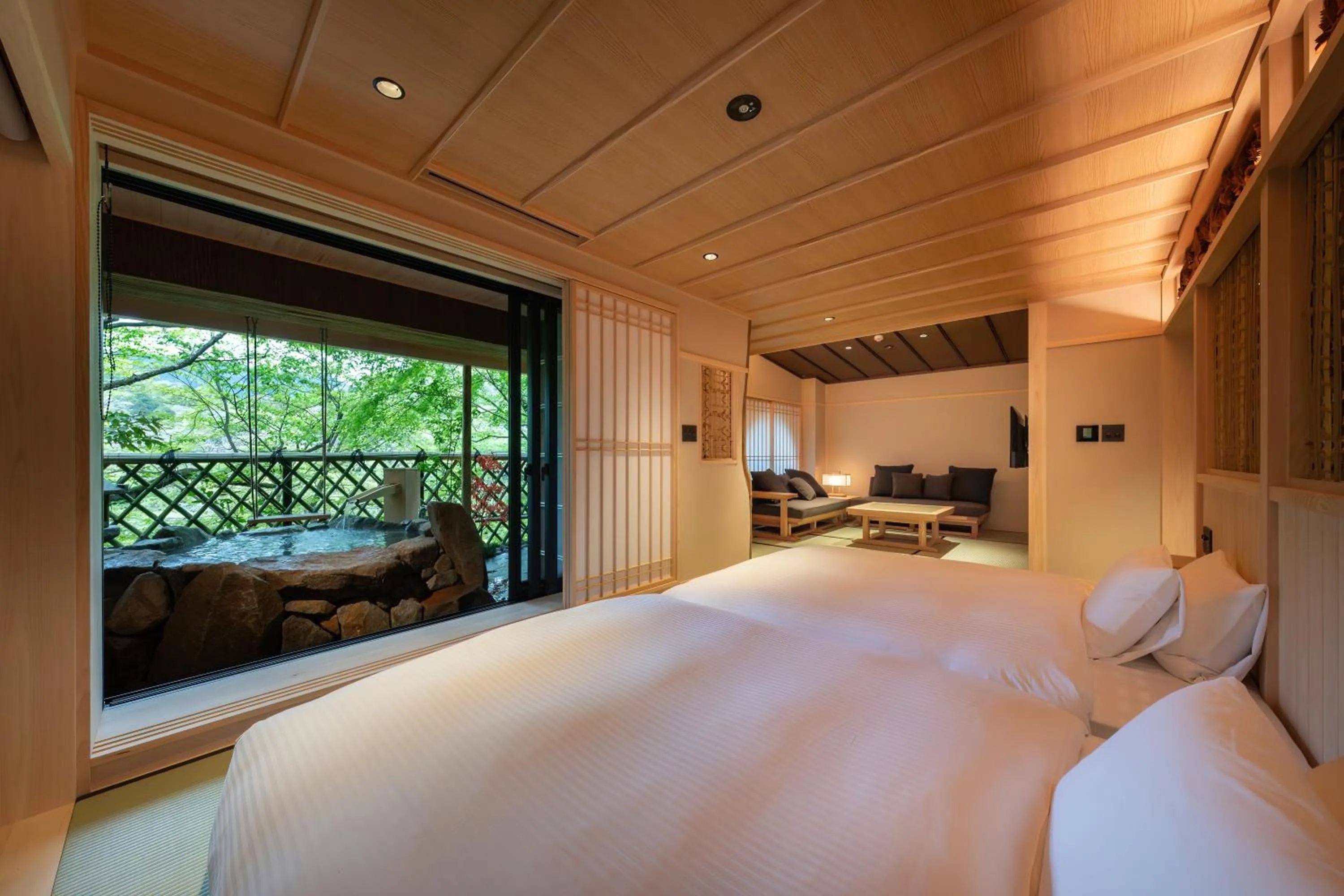 Bed in Nazuna Hakone Miyanosita