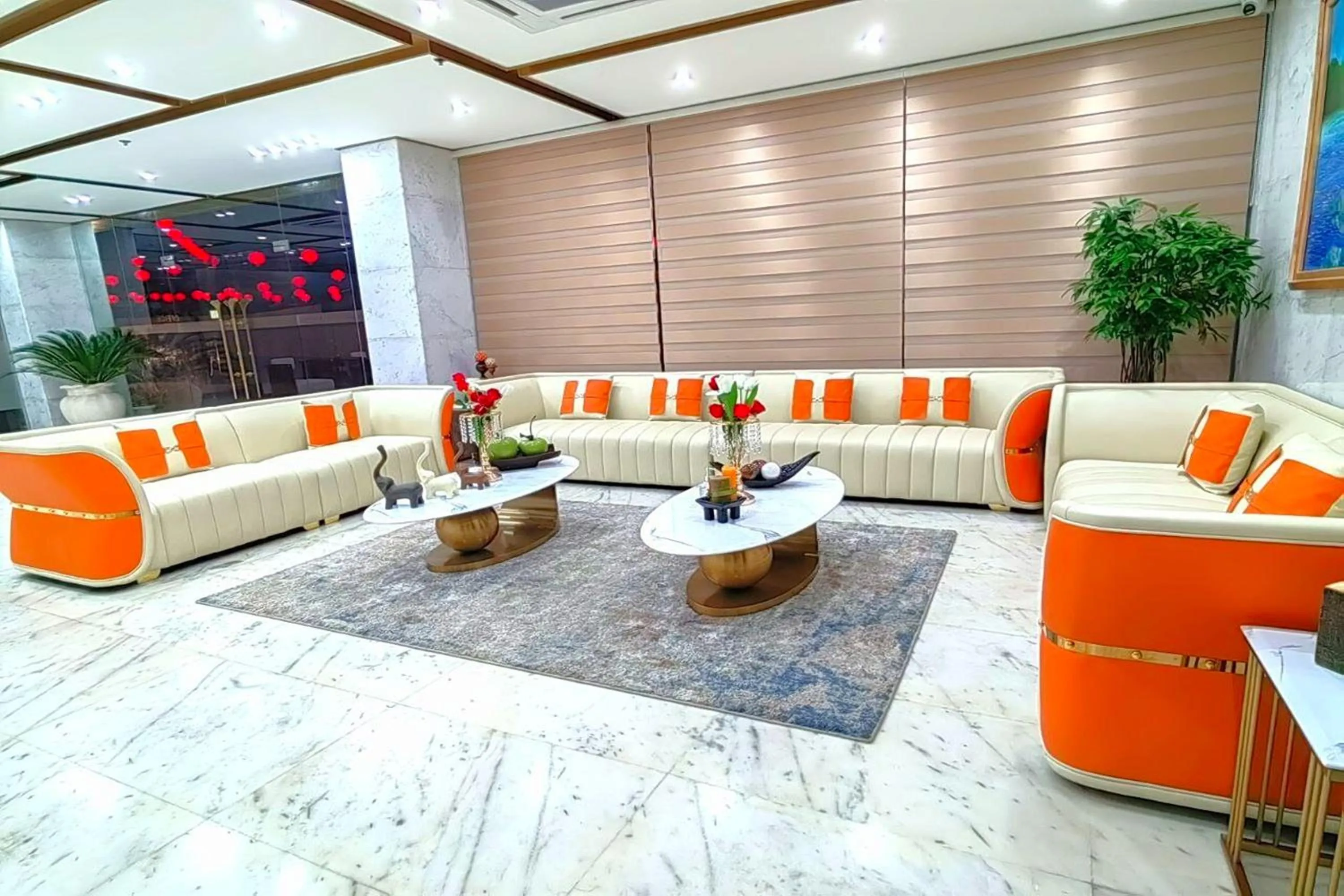 Lobby or reception in Mactan Grand Golden Hotel near Airport