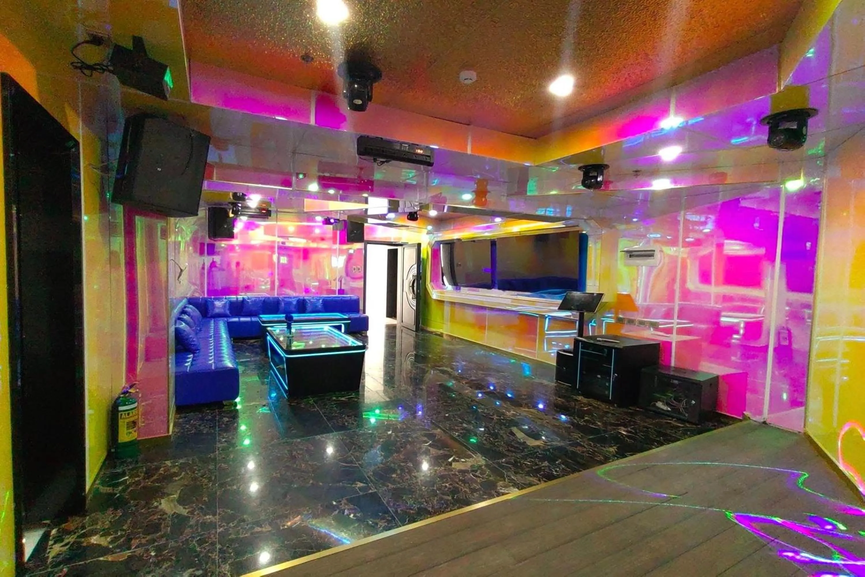 Karaoke in Mactan Grand Golden Hotel near Airport