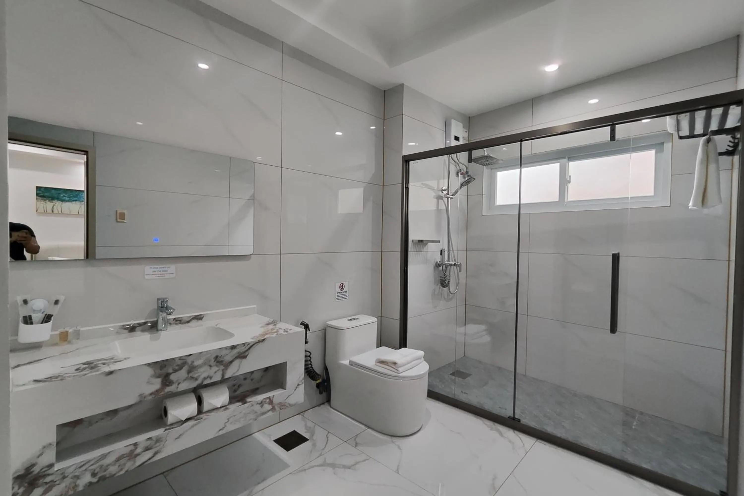 Bathroom in Mactan Grand Golden Hotel near Airport