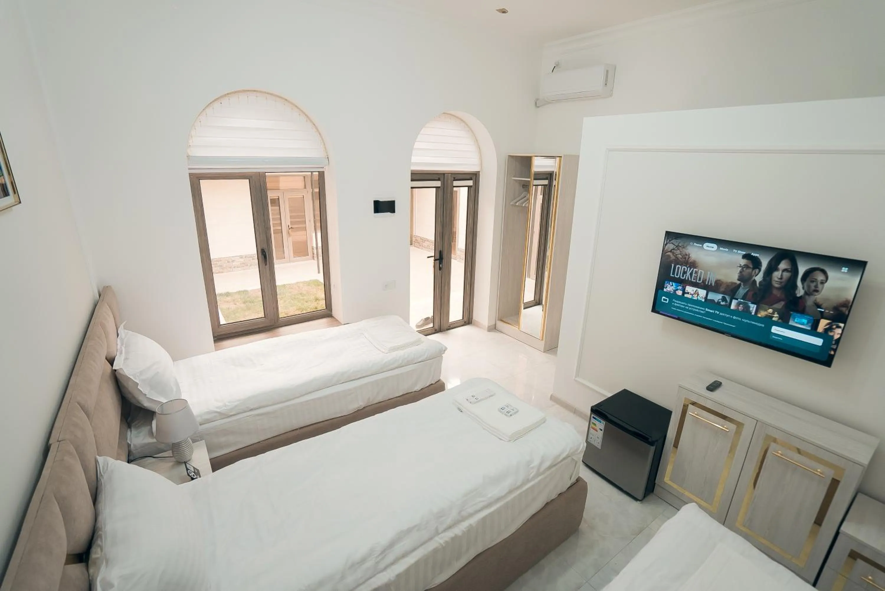 Bedroom in Registan Gold