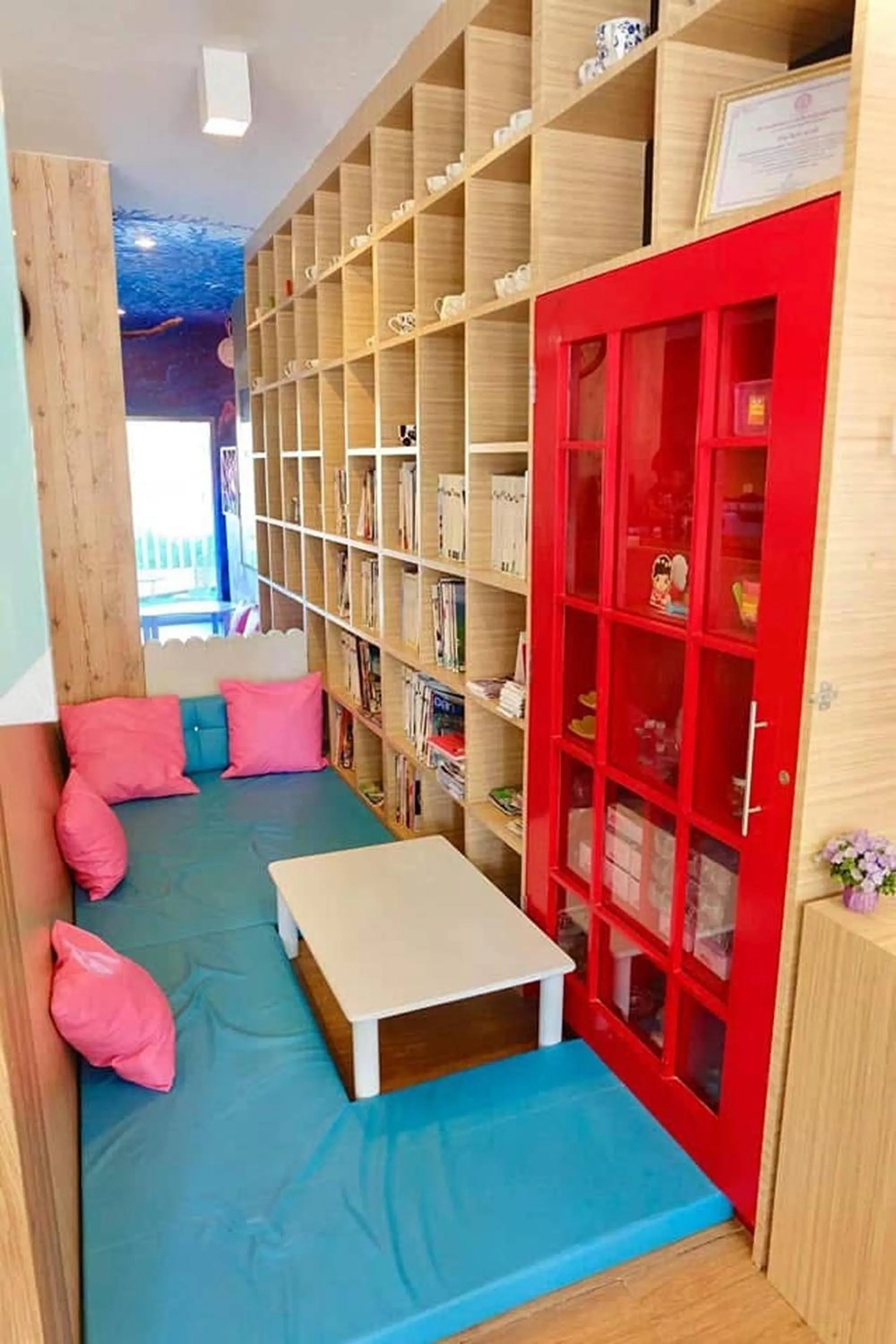 Seating area in I View Park 2