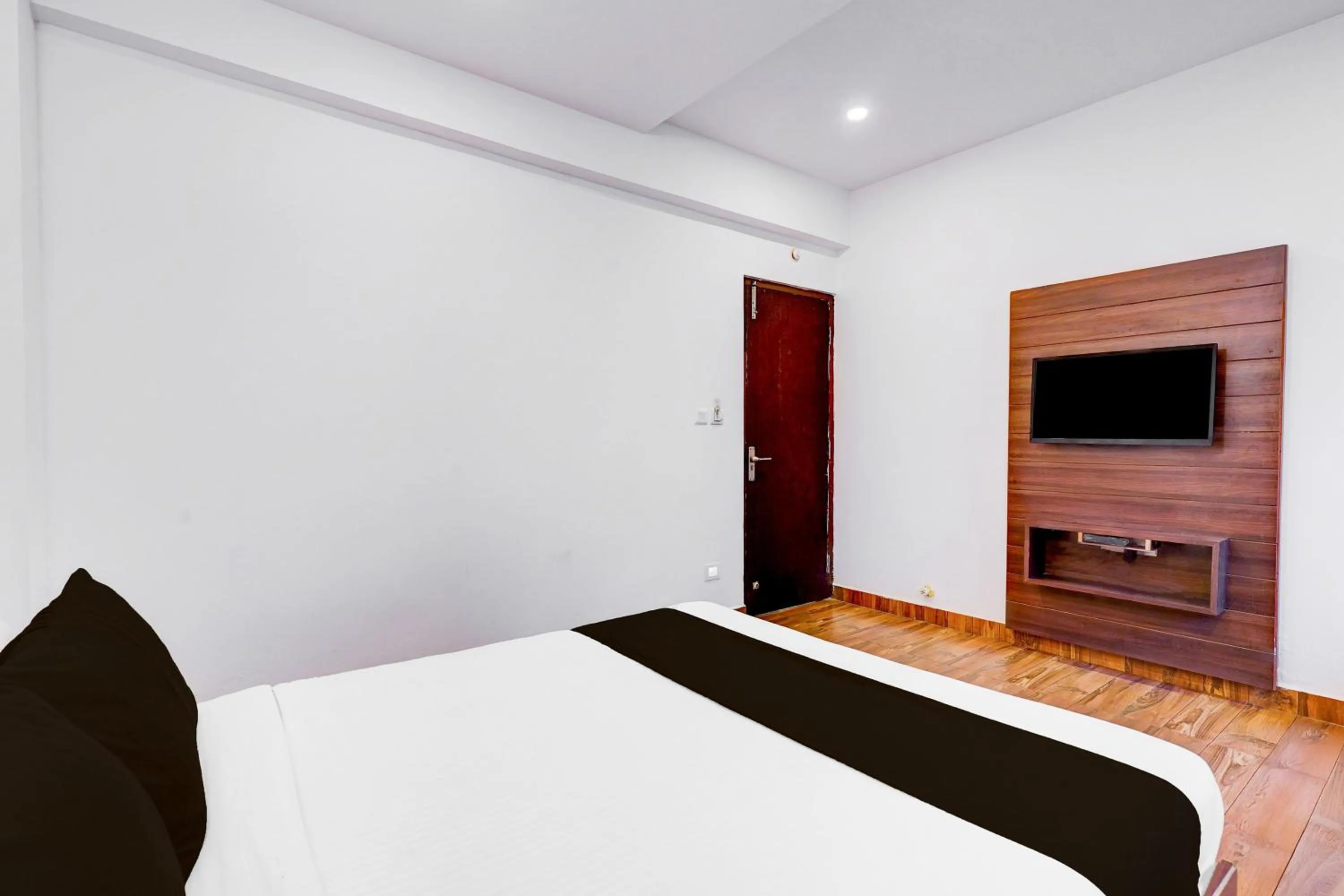 Bedroom, Bed in Super Townhouse Whitefield Bangalore