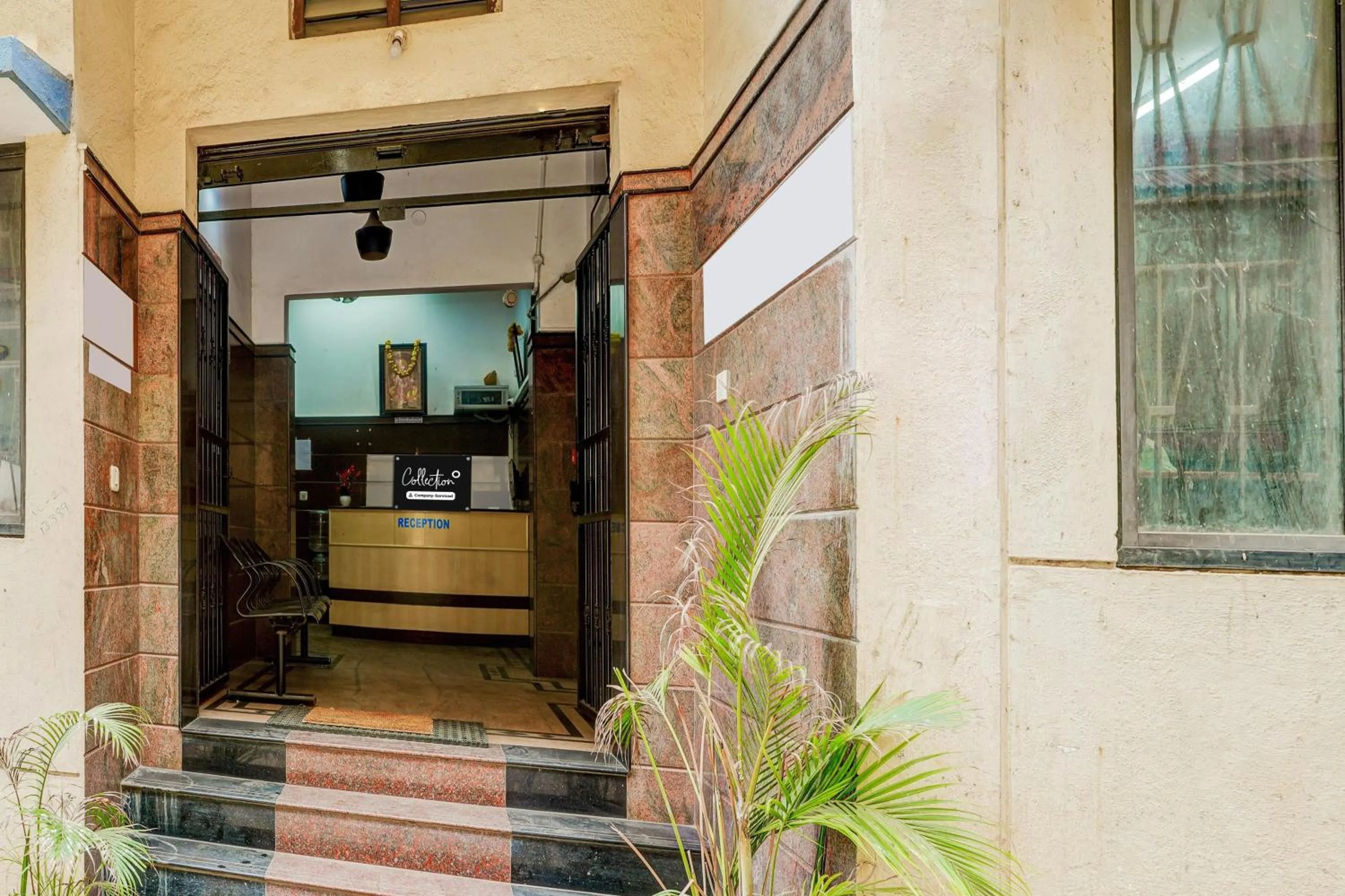 Facade/entrance in Super Collection O Yeshwantpur Formerly Sunder Nivas