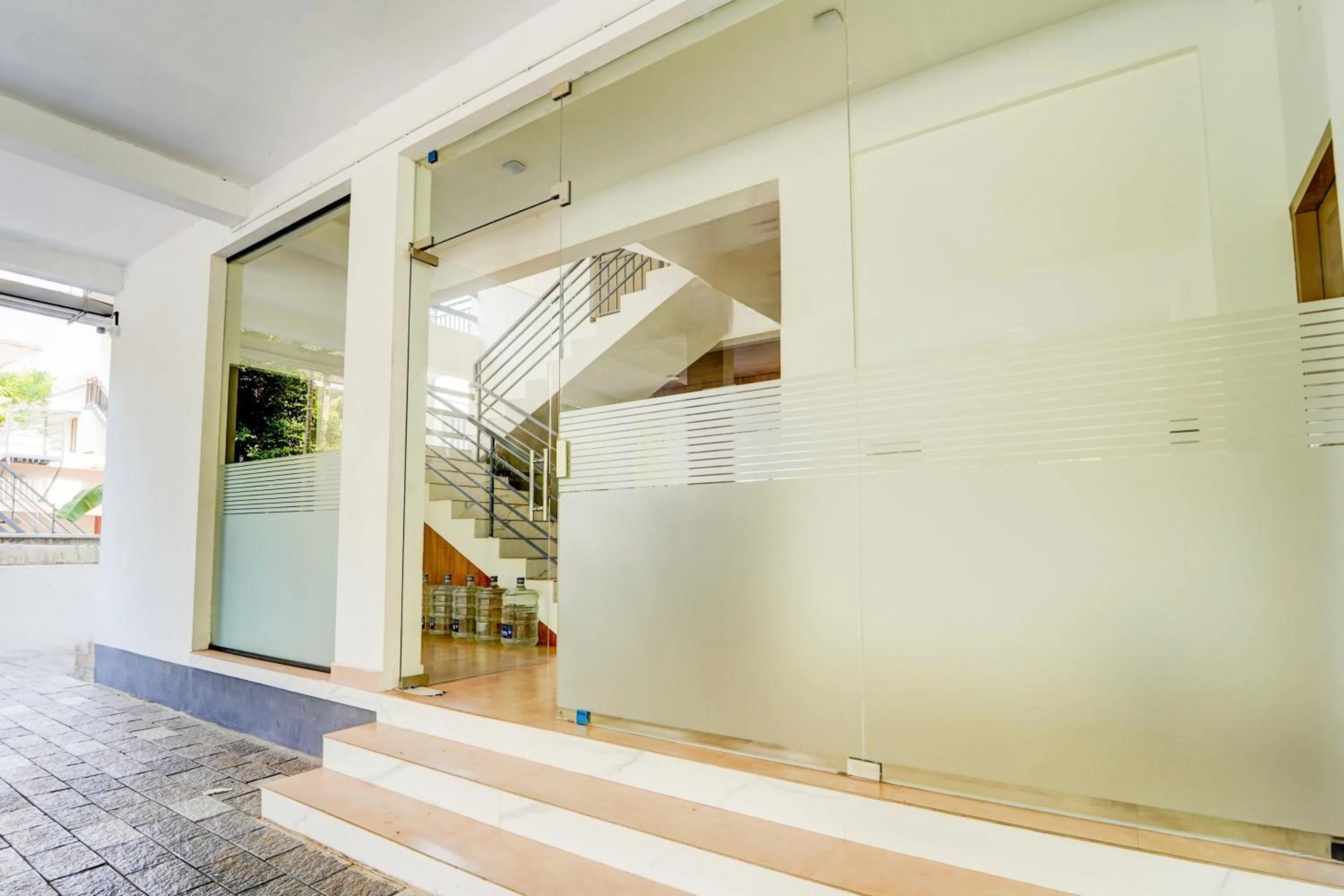 Facade/entrance in Super Hotel O North Kalamassery