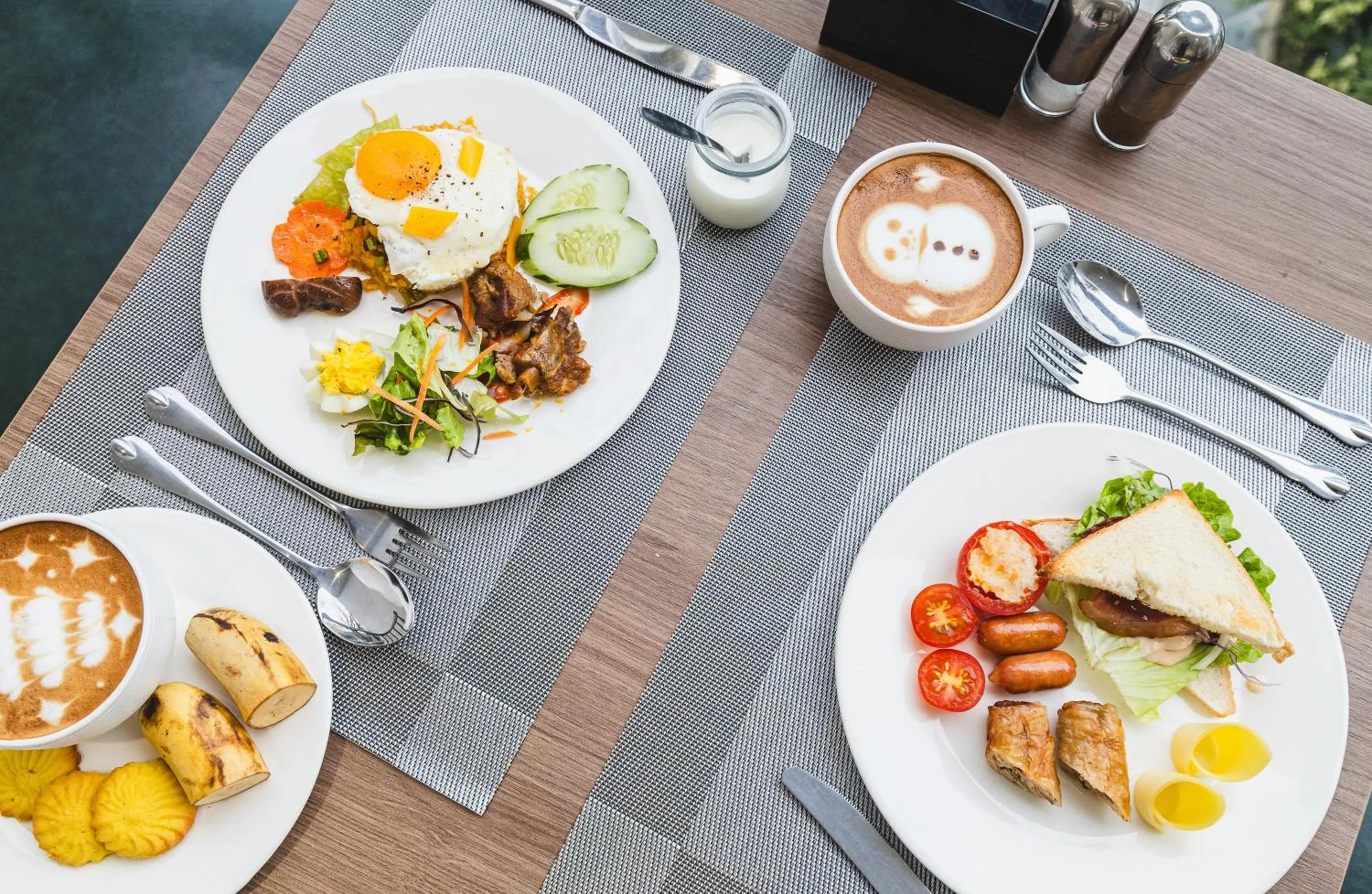 Continental breakfast in Sunrise Mountain View Resort