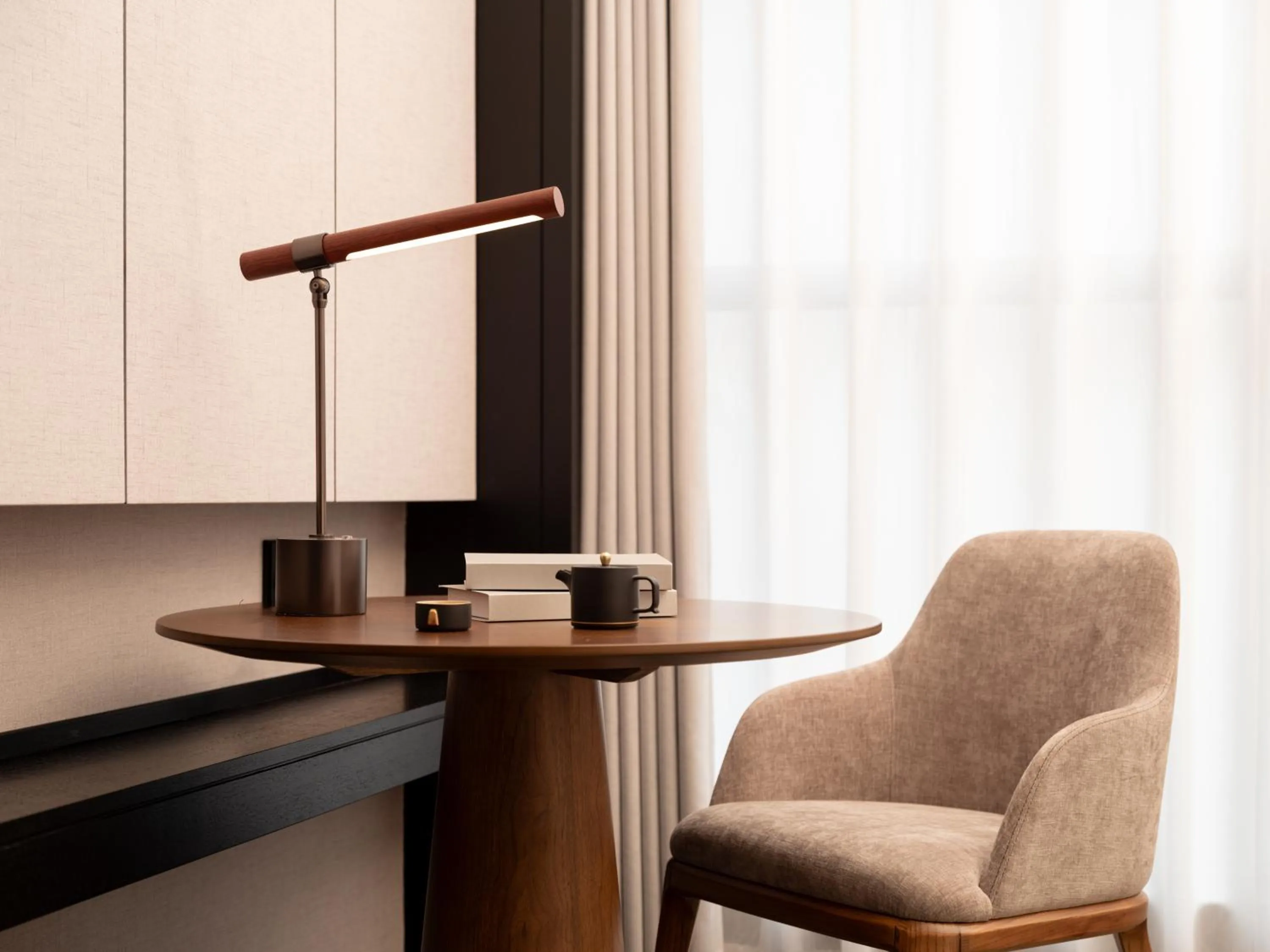 Seating area in Holiday Inn Chongqing Shuangfu, an IHG Hotel