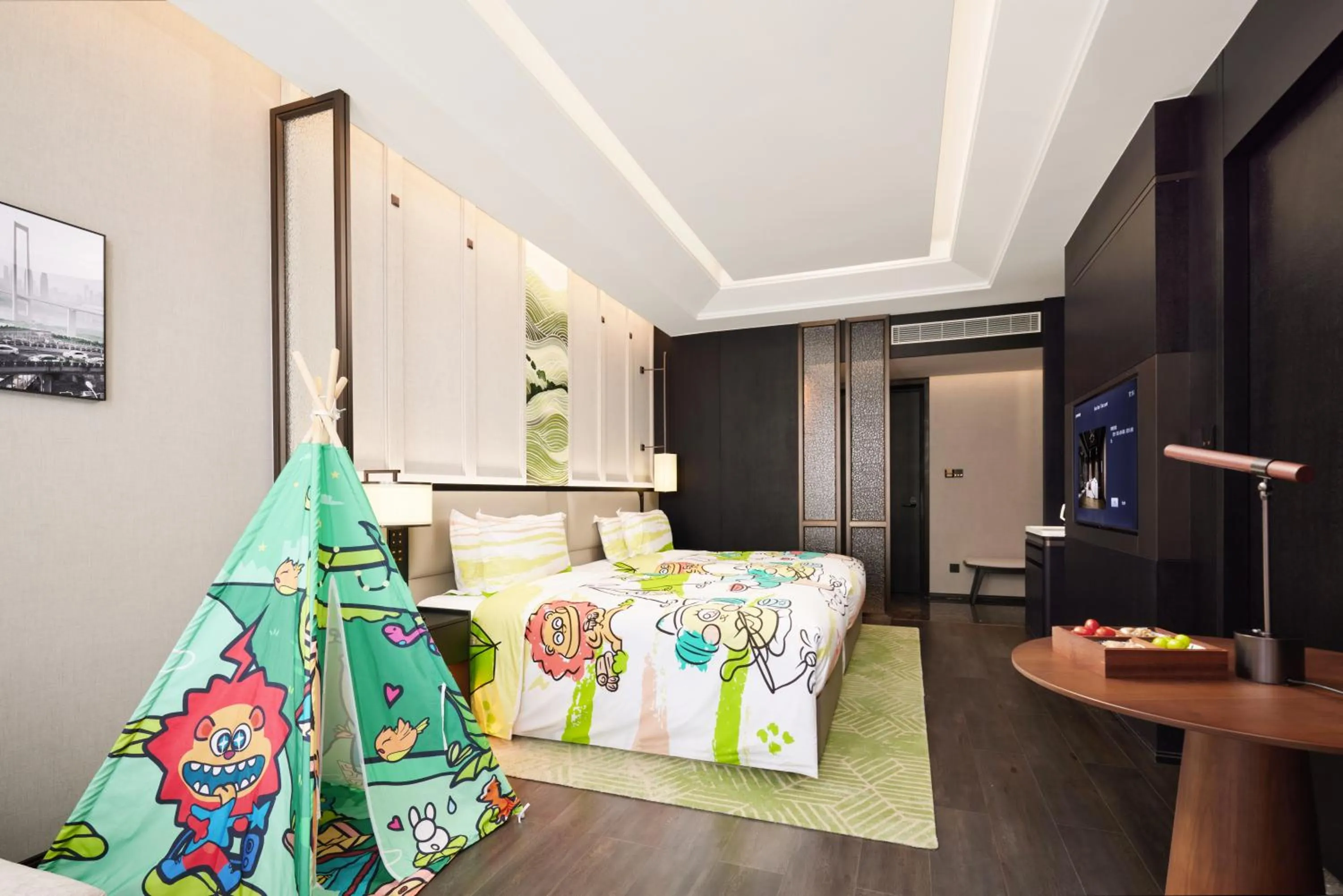 Bed in Holiday Inn Chongqing Shuangfu, an IHG Hotel